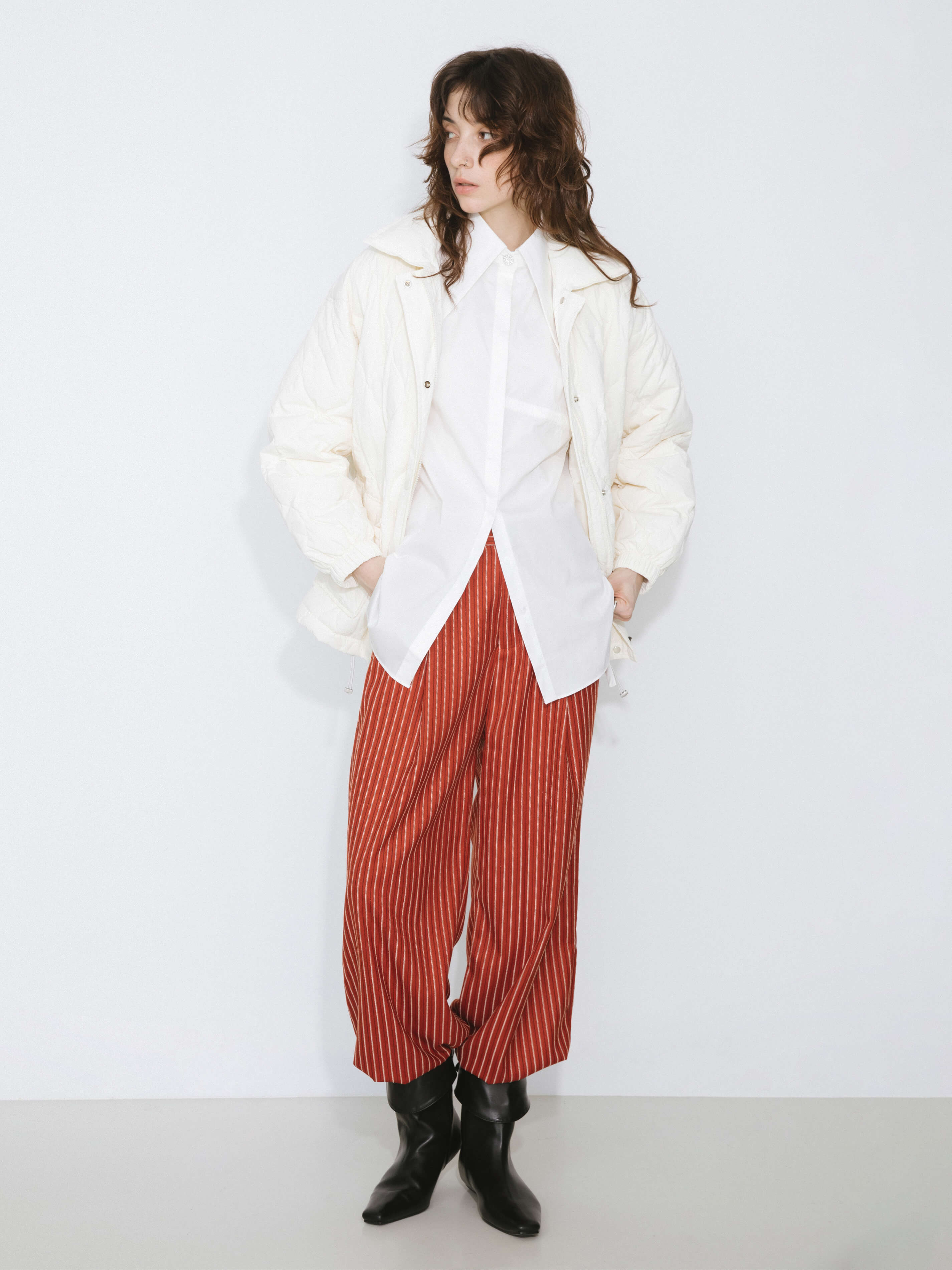Diamond Padded Short Puffer Jacket-10