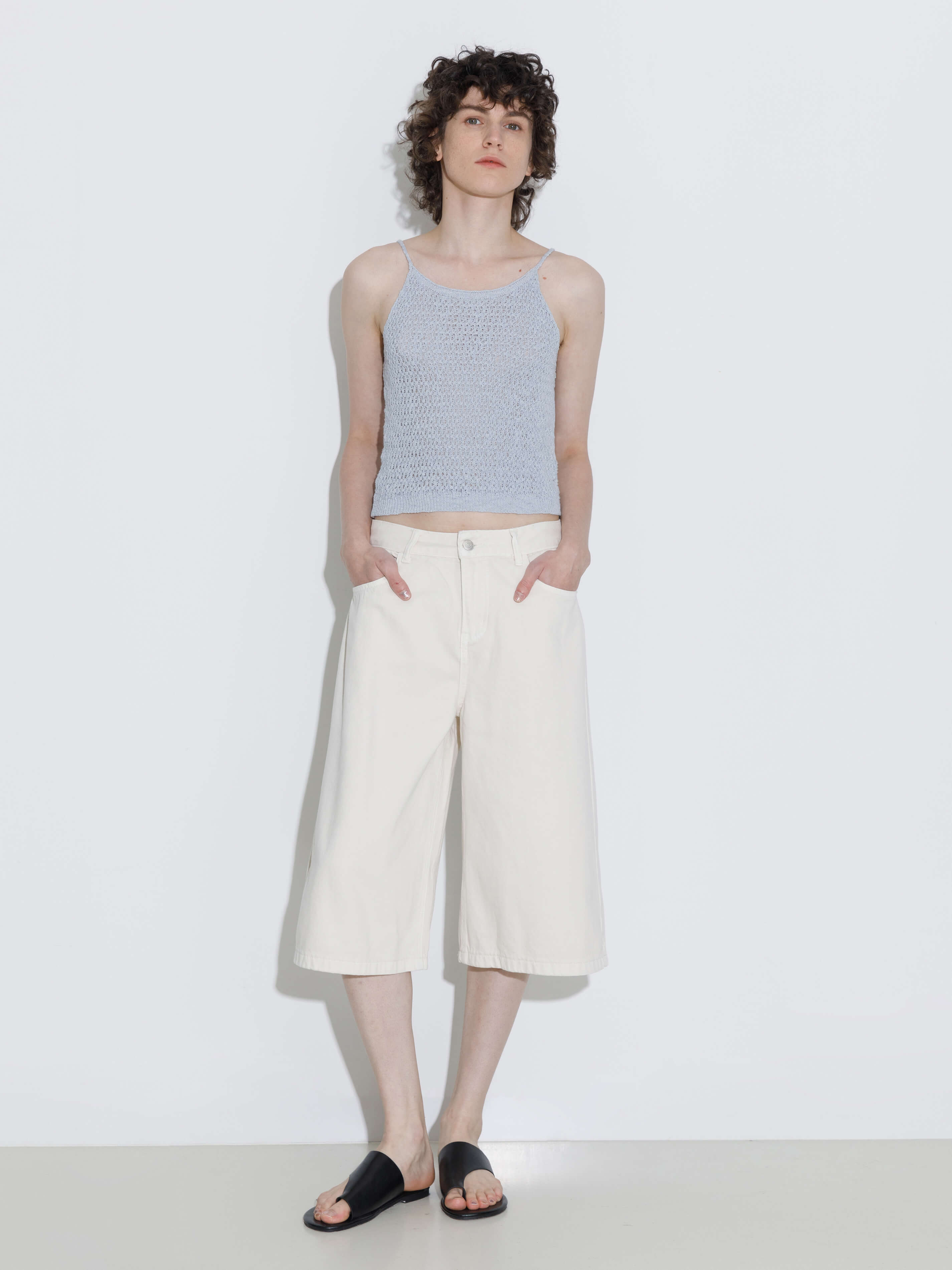 Loose Fit Knee-Length Denim Shorts-10