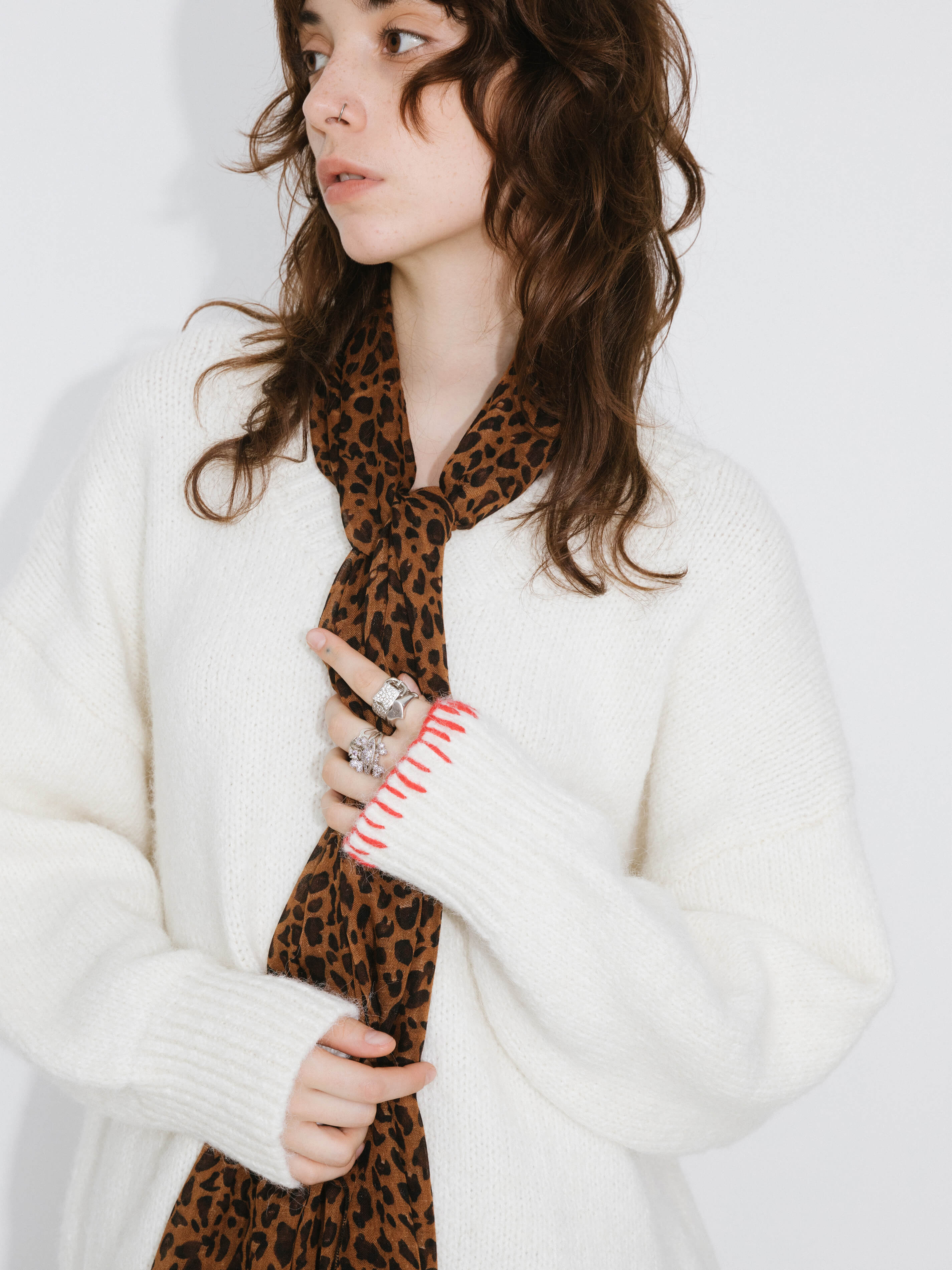V-Neck Alpaca Knitwear Jumper-10