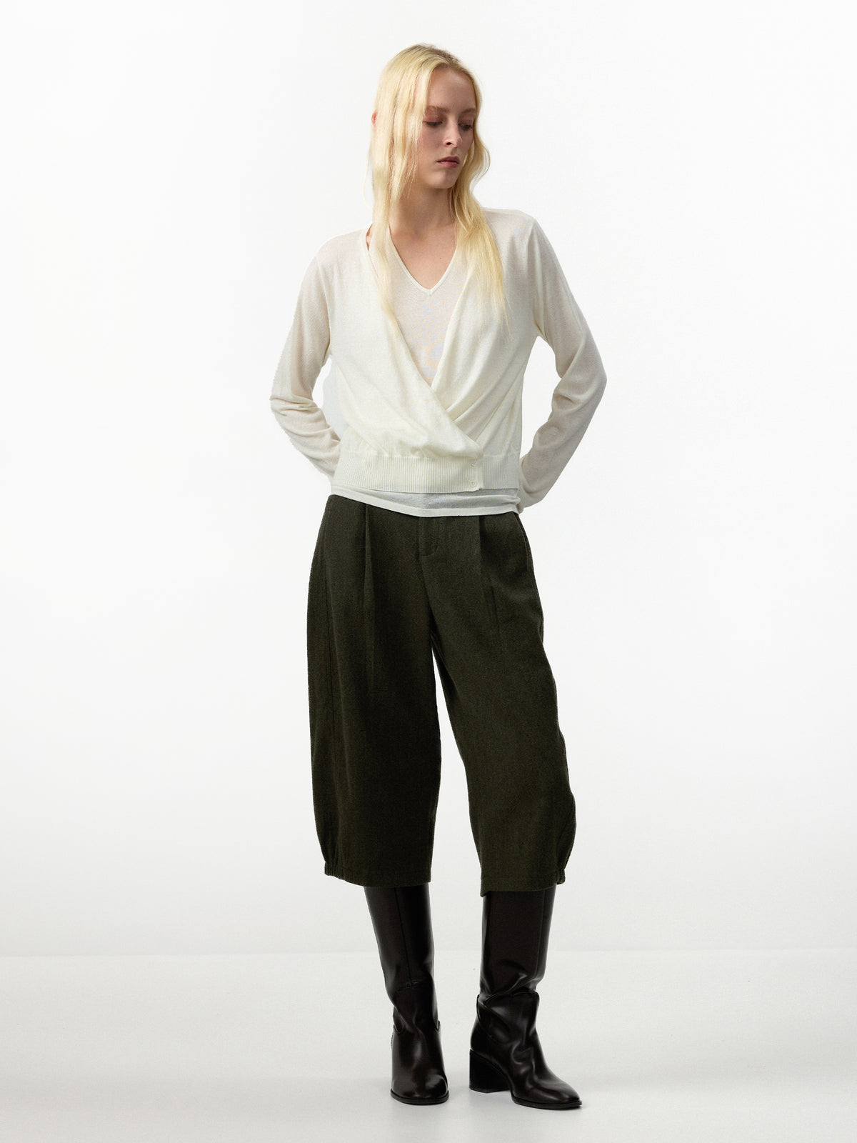 CUBIC Pleated Cropped Culotte Pants-10