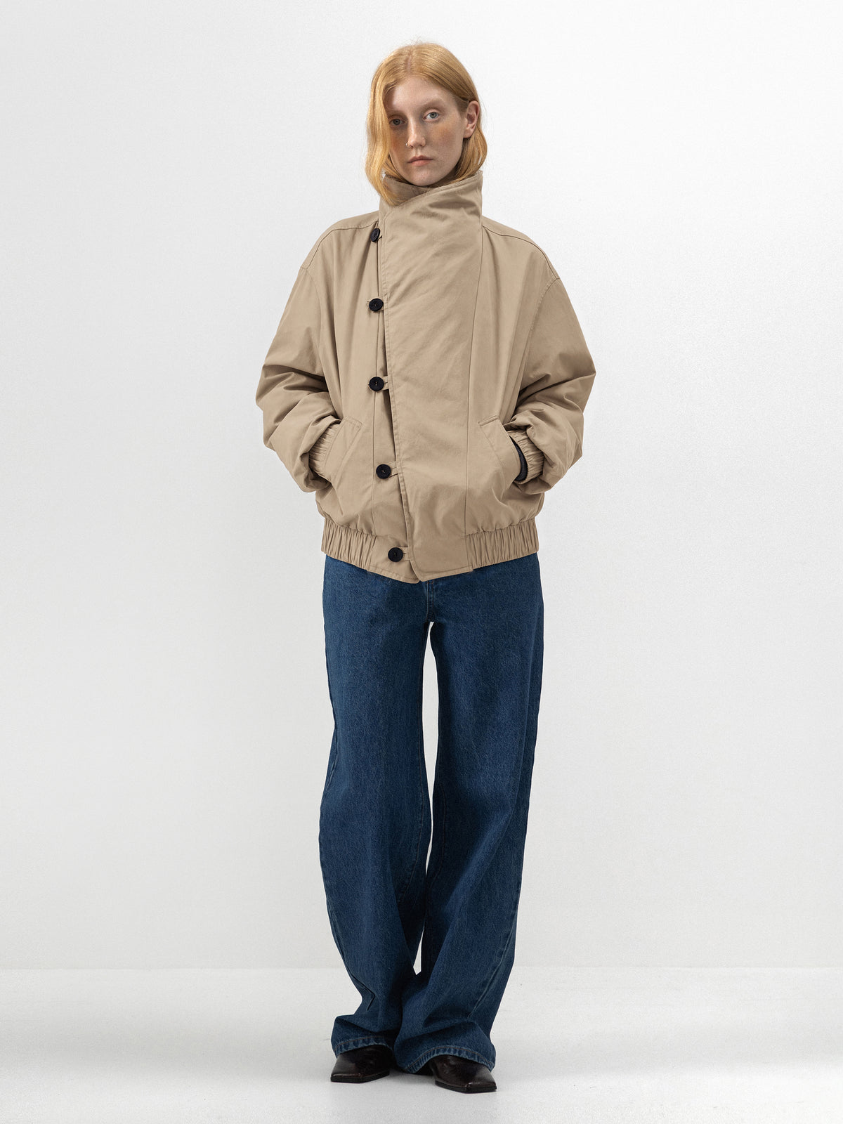 CUBIC Oversized Faux-Fur Collar Down Jacket-10