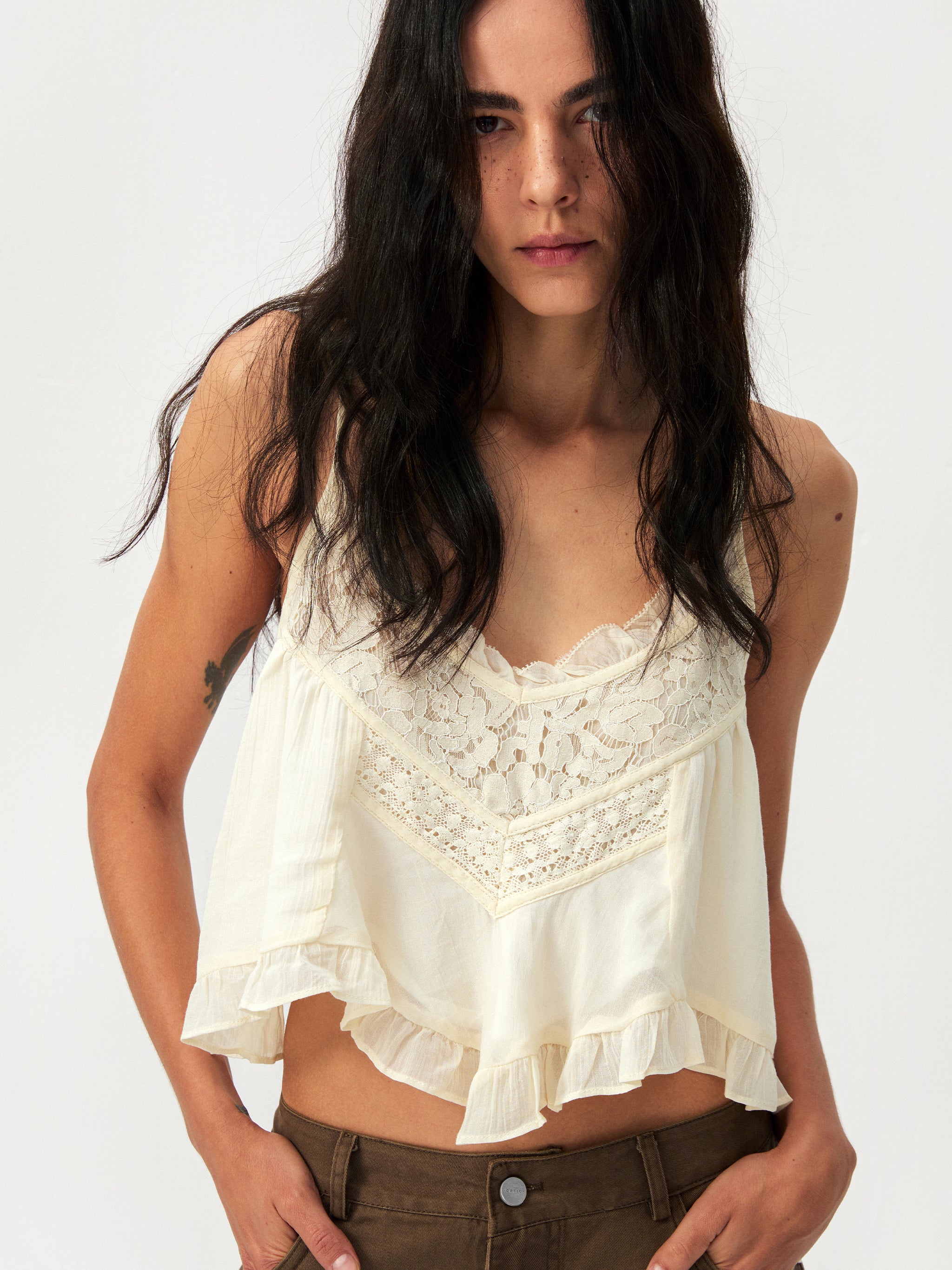 CUBIC Lyocell Lace Ruffled Camisole-10