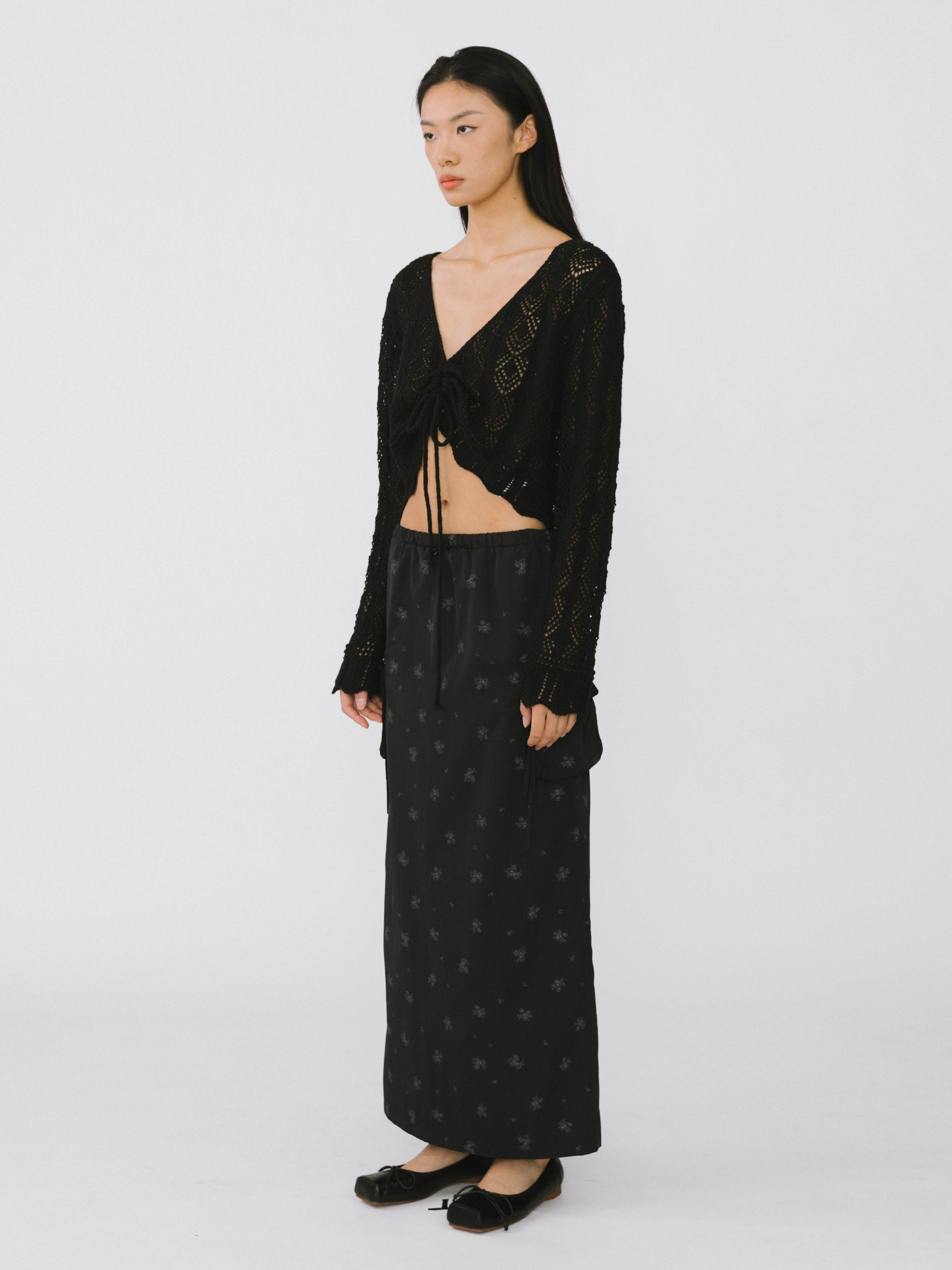 Thin Knit V-Neck Drawstring Top-11