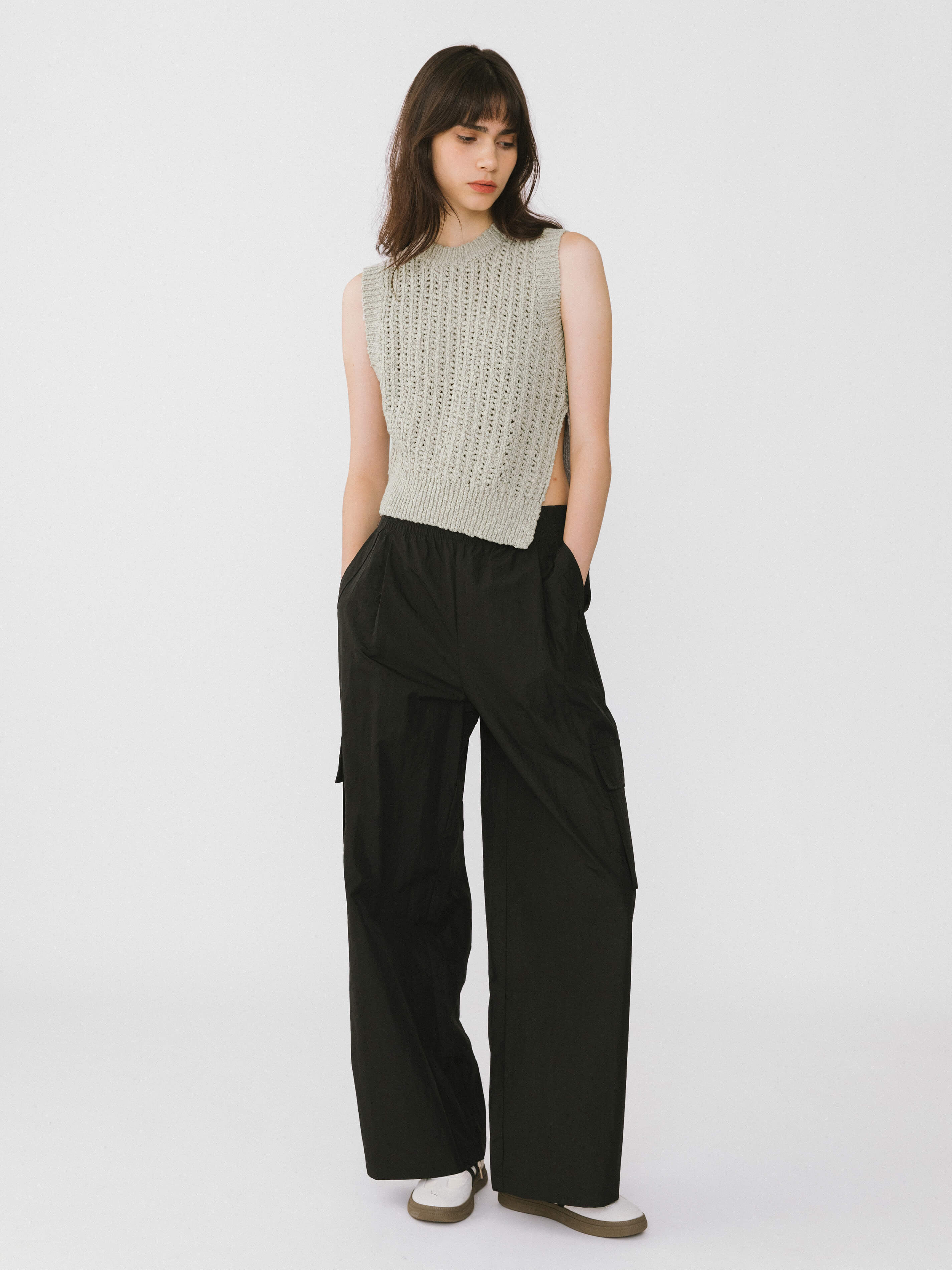 Cropped Asymmetric Knit Vest-10