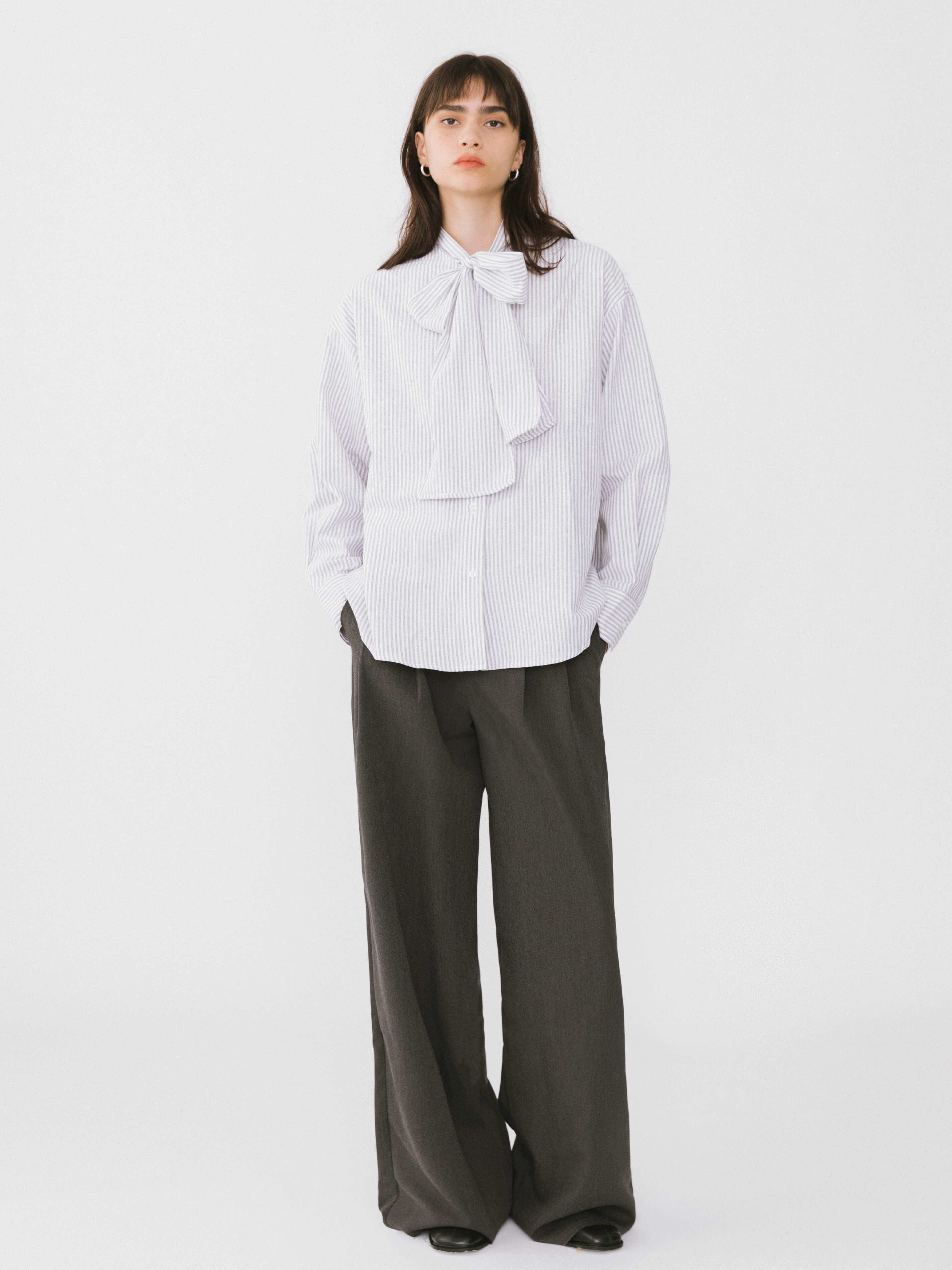 Pinstripe Long Sleeves Shirt with Tie Down Collar-7