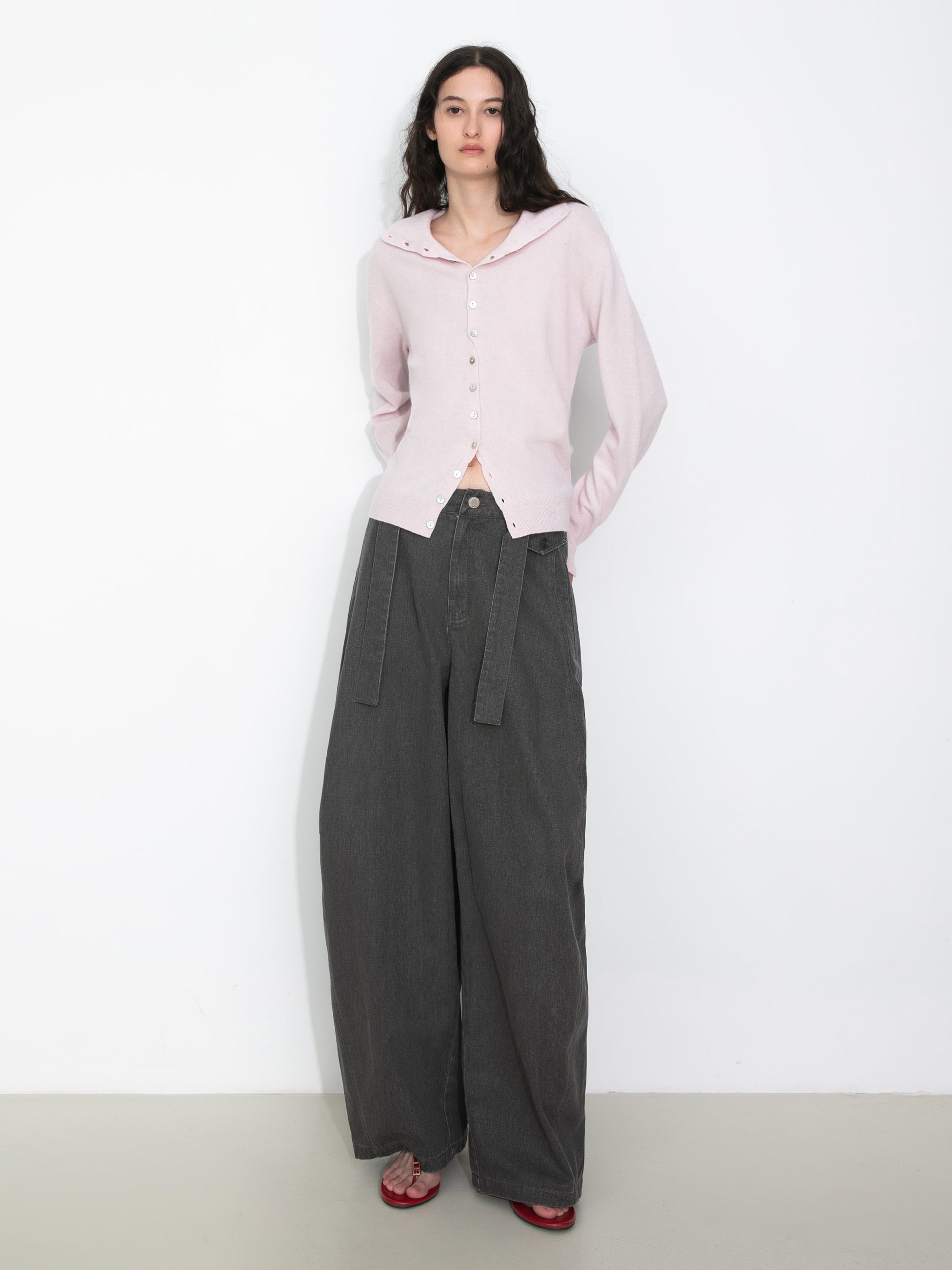 Wide Belted Tapered-Leg Denim Trousers-11