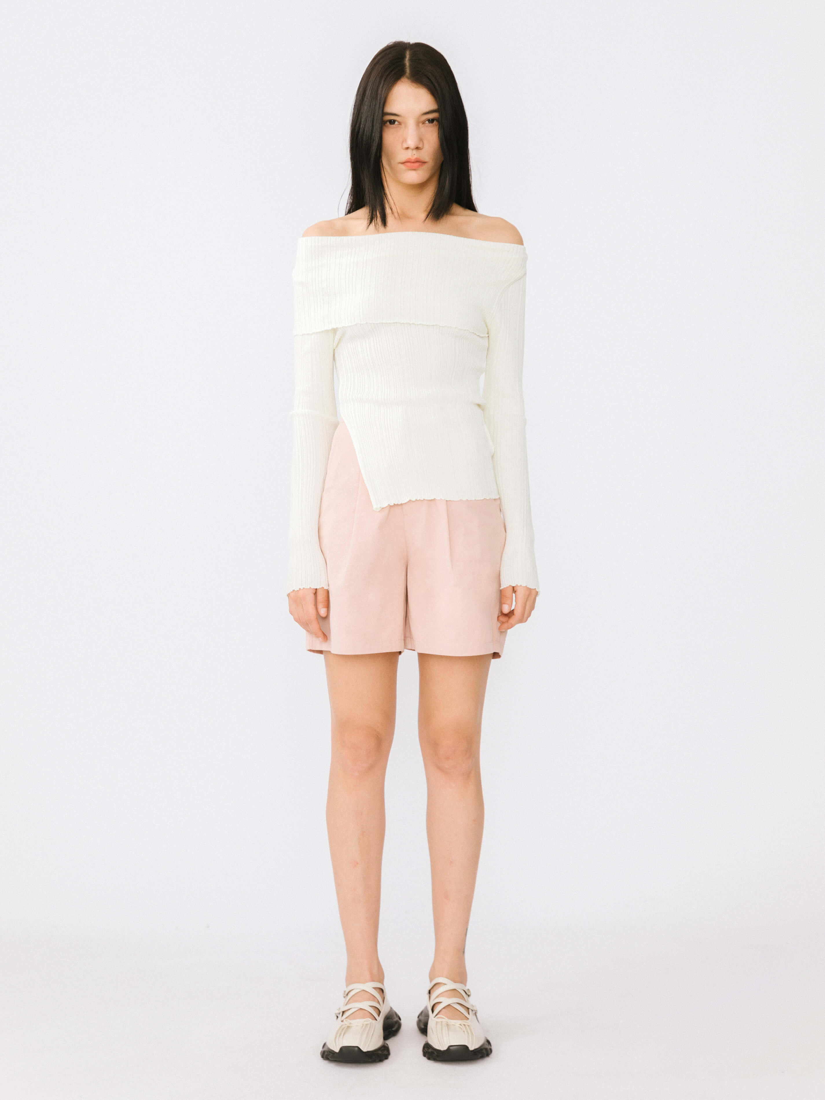 A-line Pleated Tailored Shorts-12