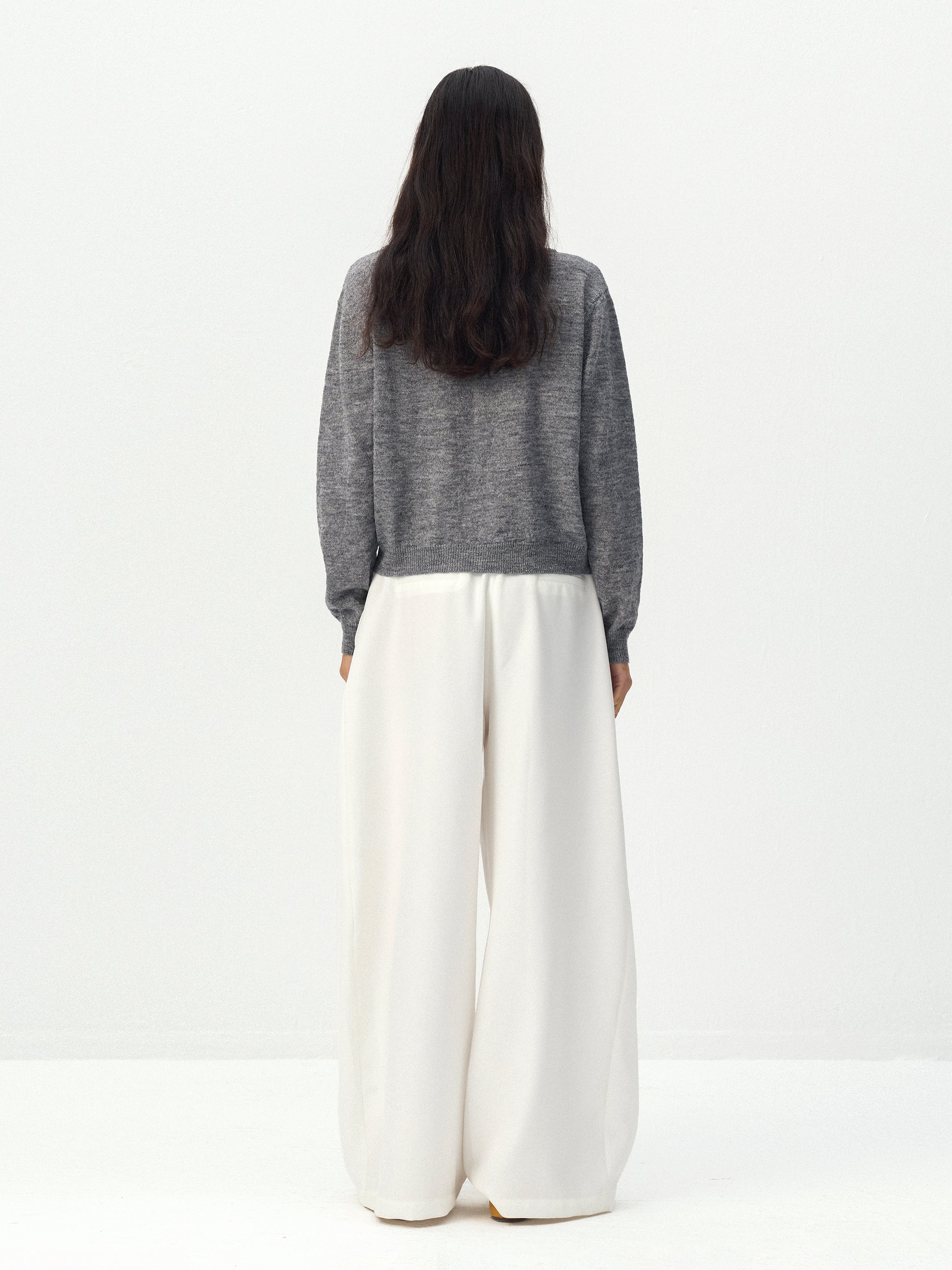CUBIC Relaxed V-Neck Knit Cardigan-11
