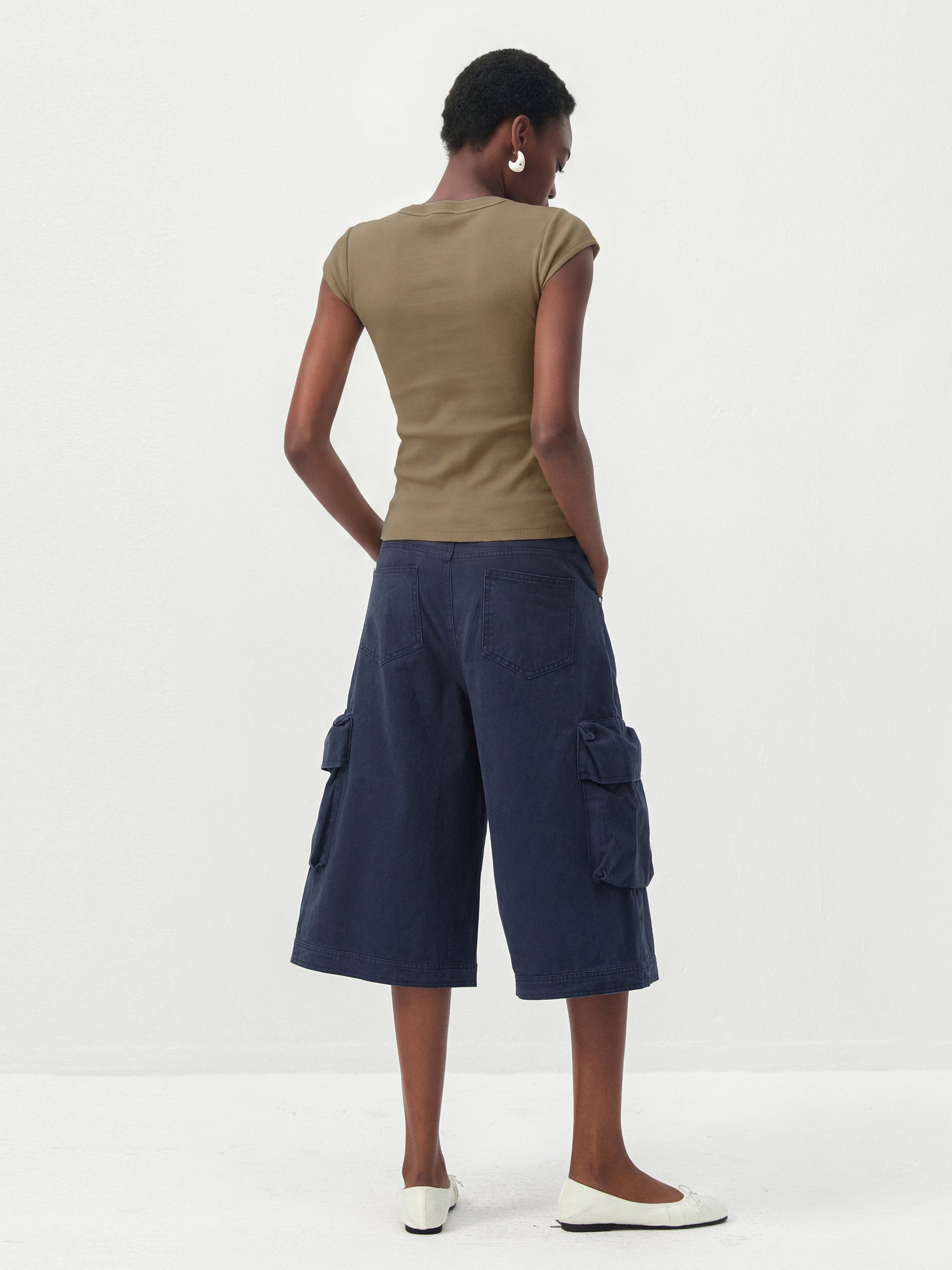 CUBIC Lyocell-Blend Minimalist U-Neck Top-11