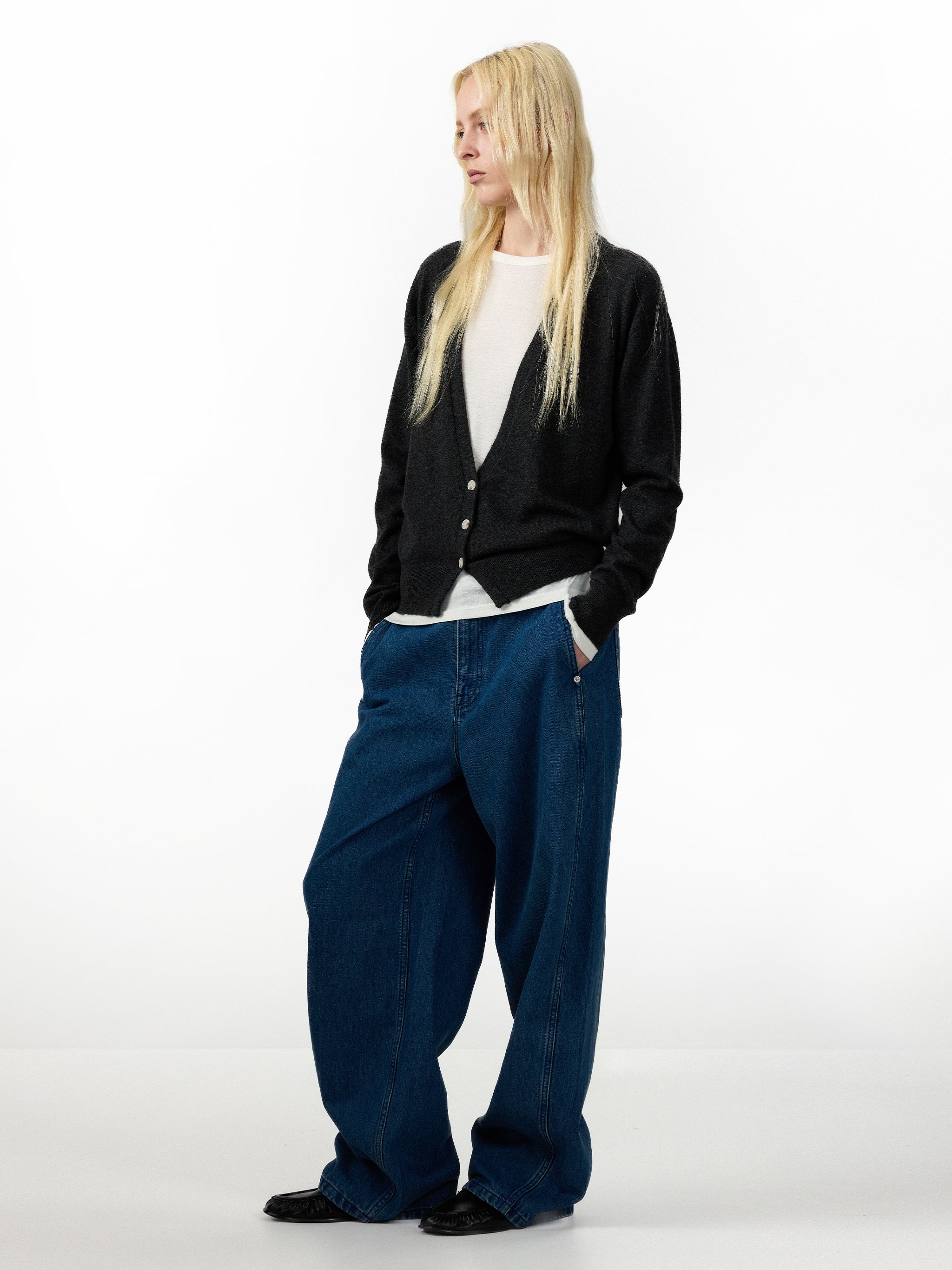 CUBIC 100% Wool V Neck Cardigan-11