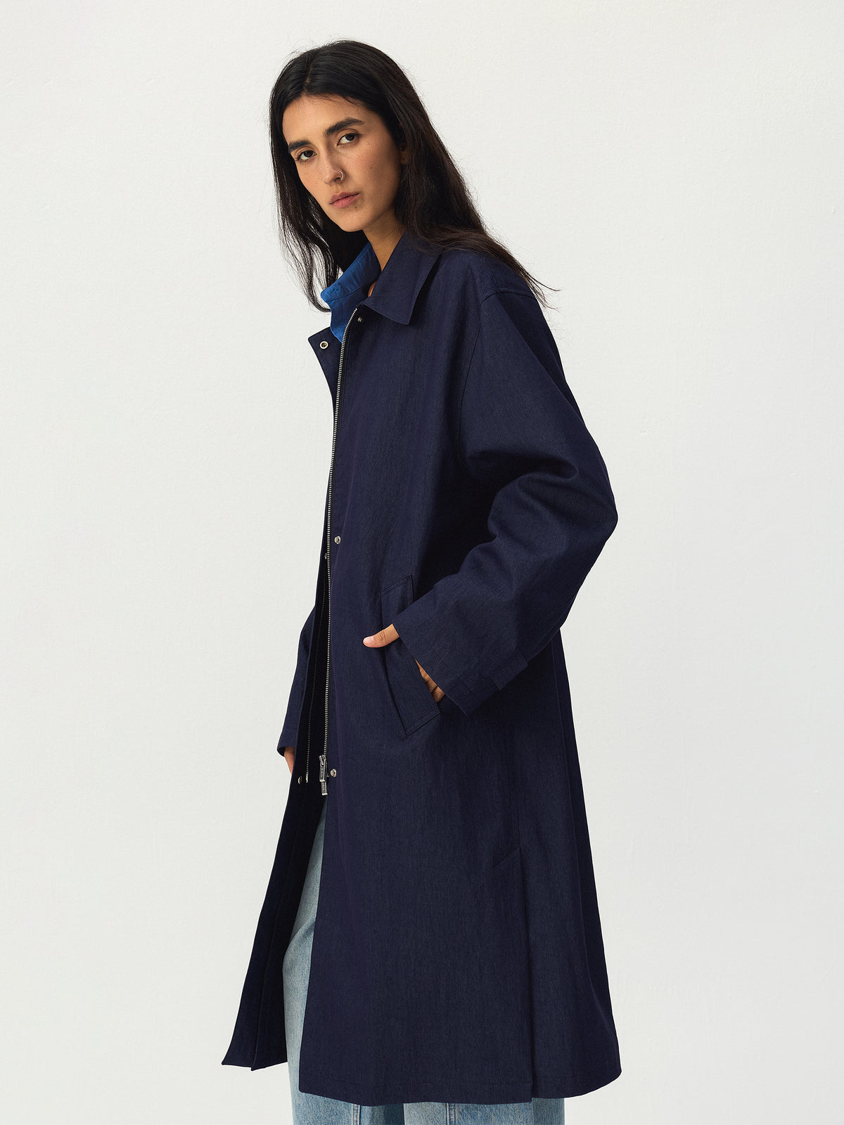 CUBIC Relaxed Point Collar Trench Coat-11