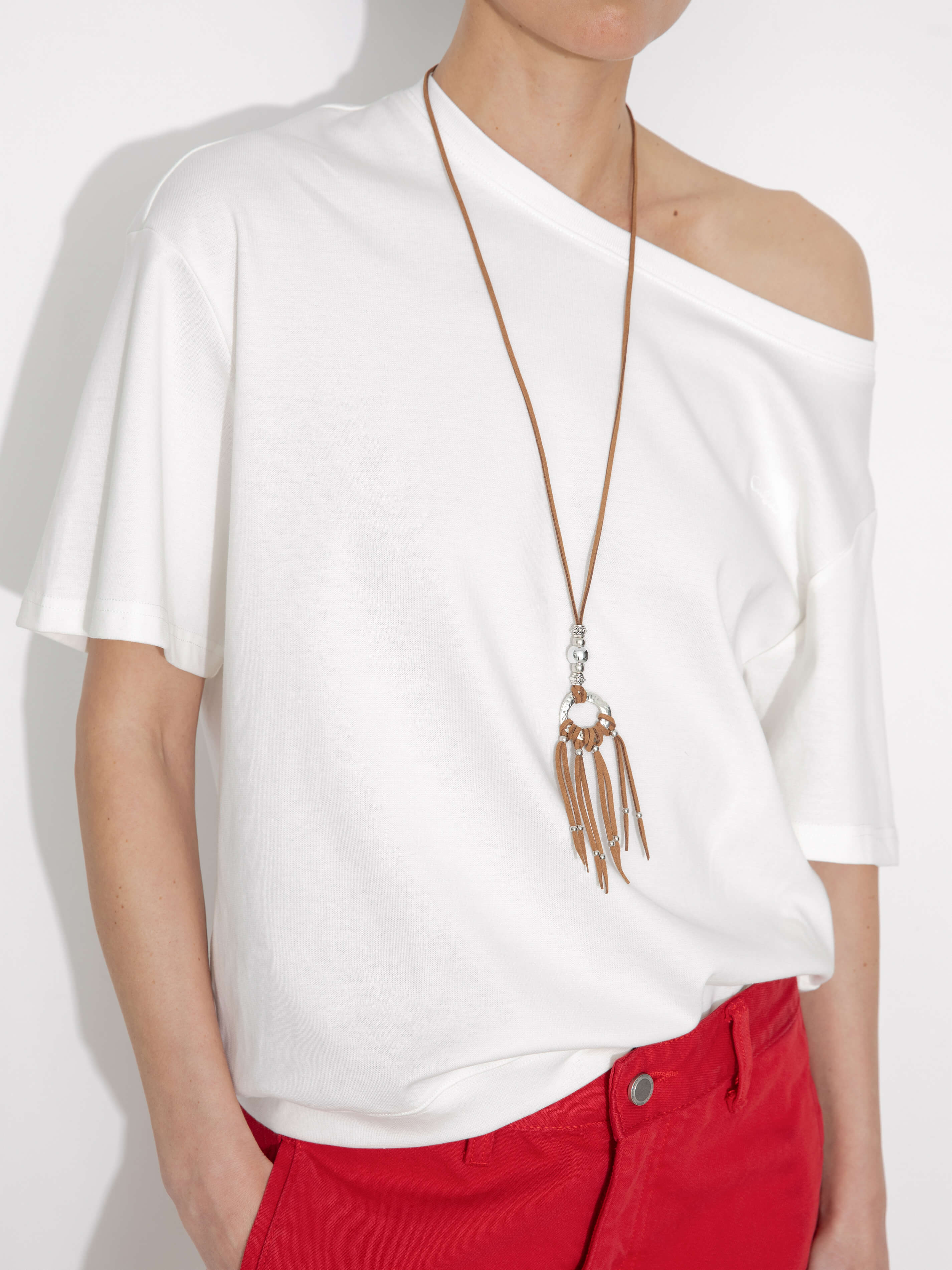 C by CUBIC Embroidered Off-Shoulder T-Shirt-12