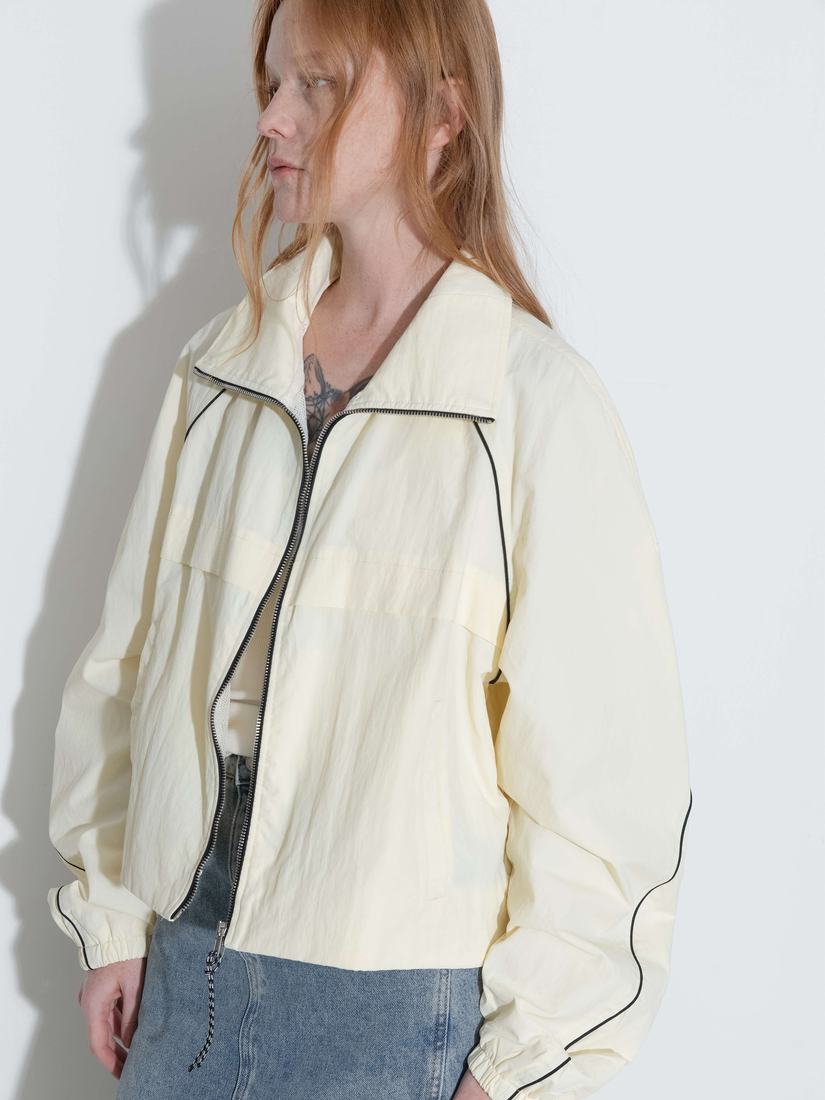 Color-Block Zipper Short Jacket-11