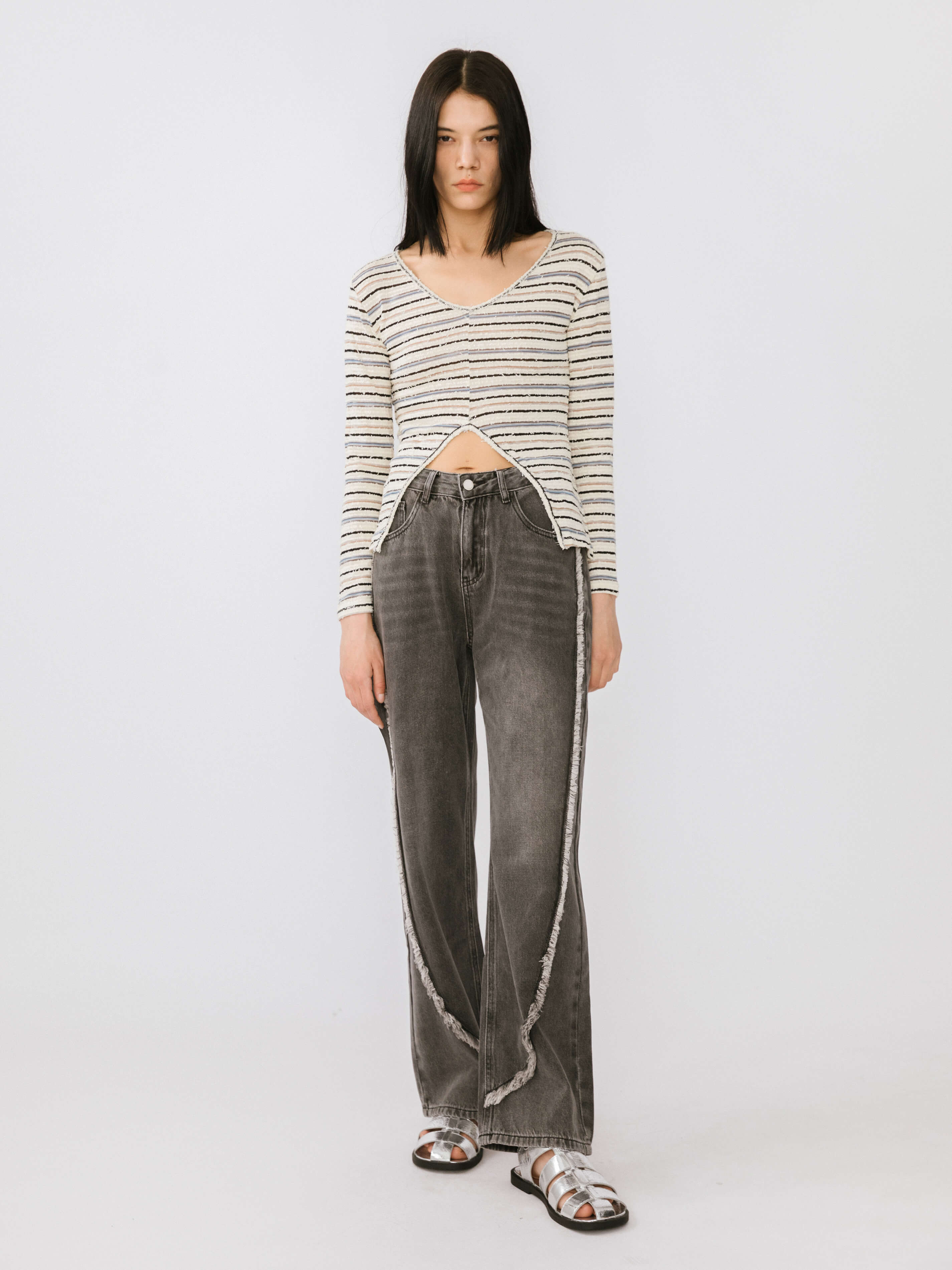 Straight Leg Distressed Detailed Jeans-11