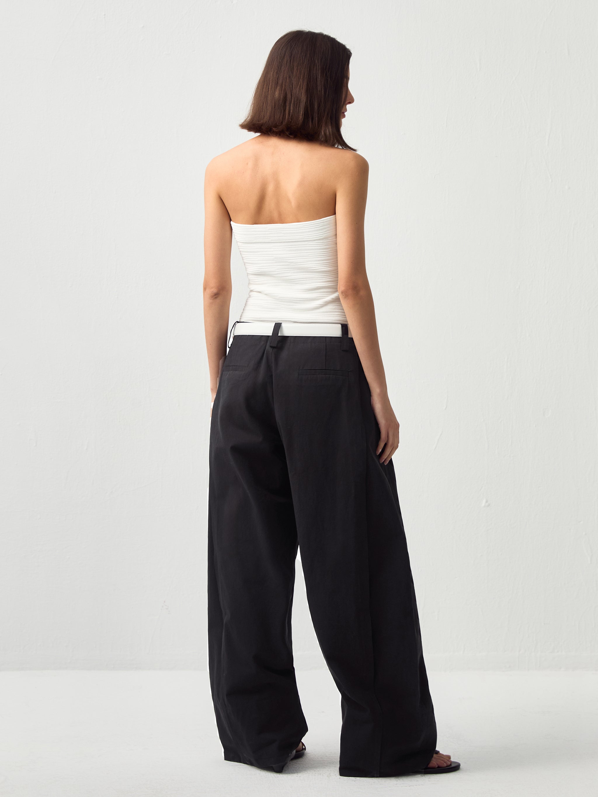 Sculpted Textured Fitted Knit Top-12
