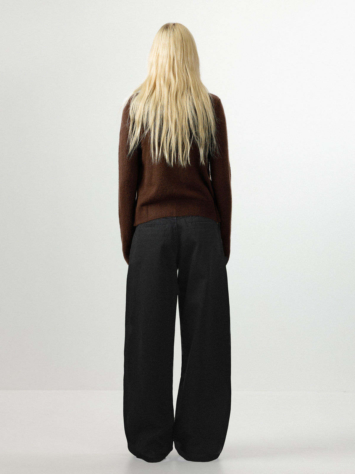 Crewneck Knit Button-Up Cardigan-12