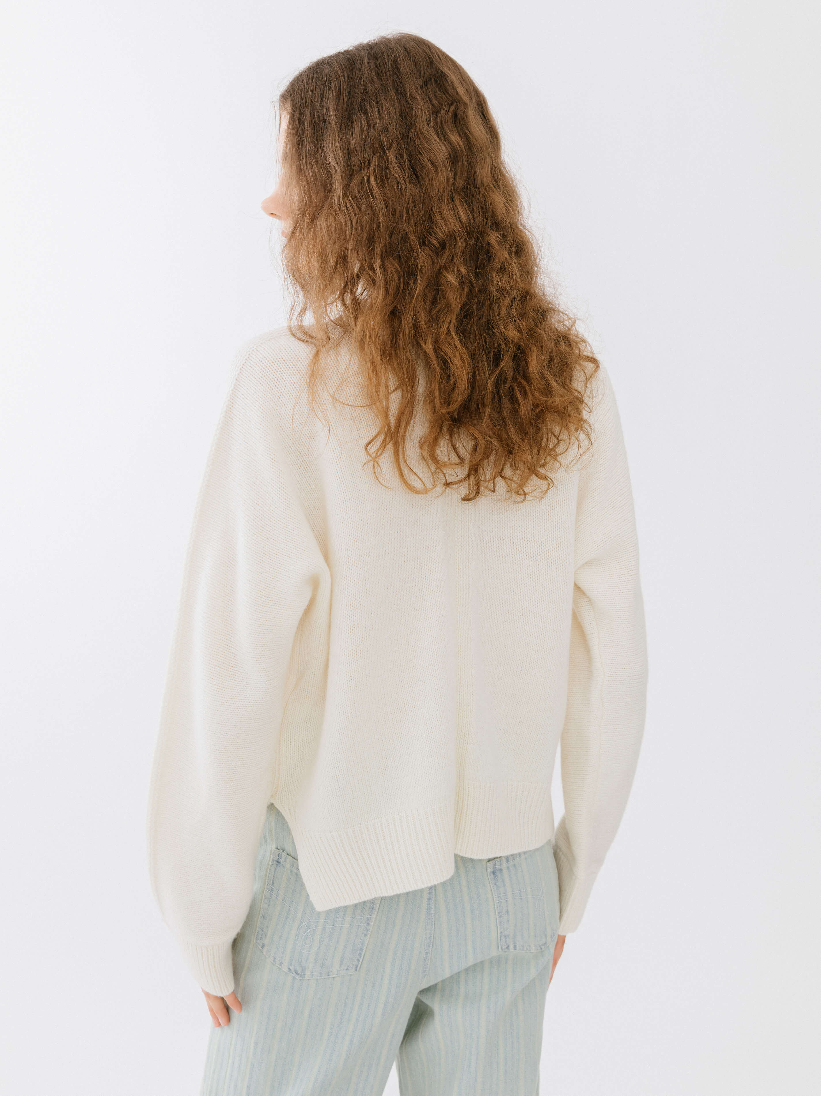 High Neck Sheep Wool Sweater-12