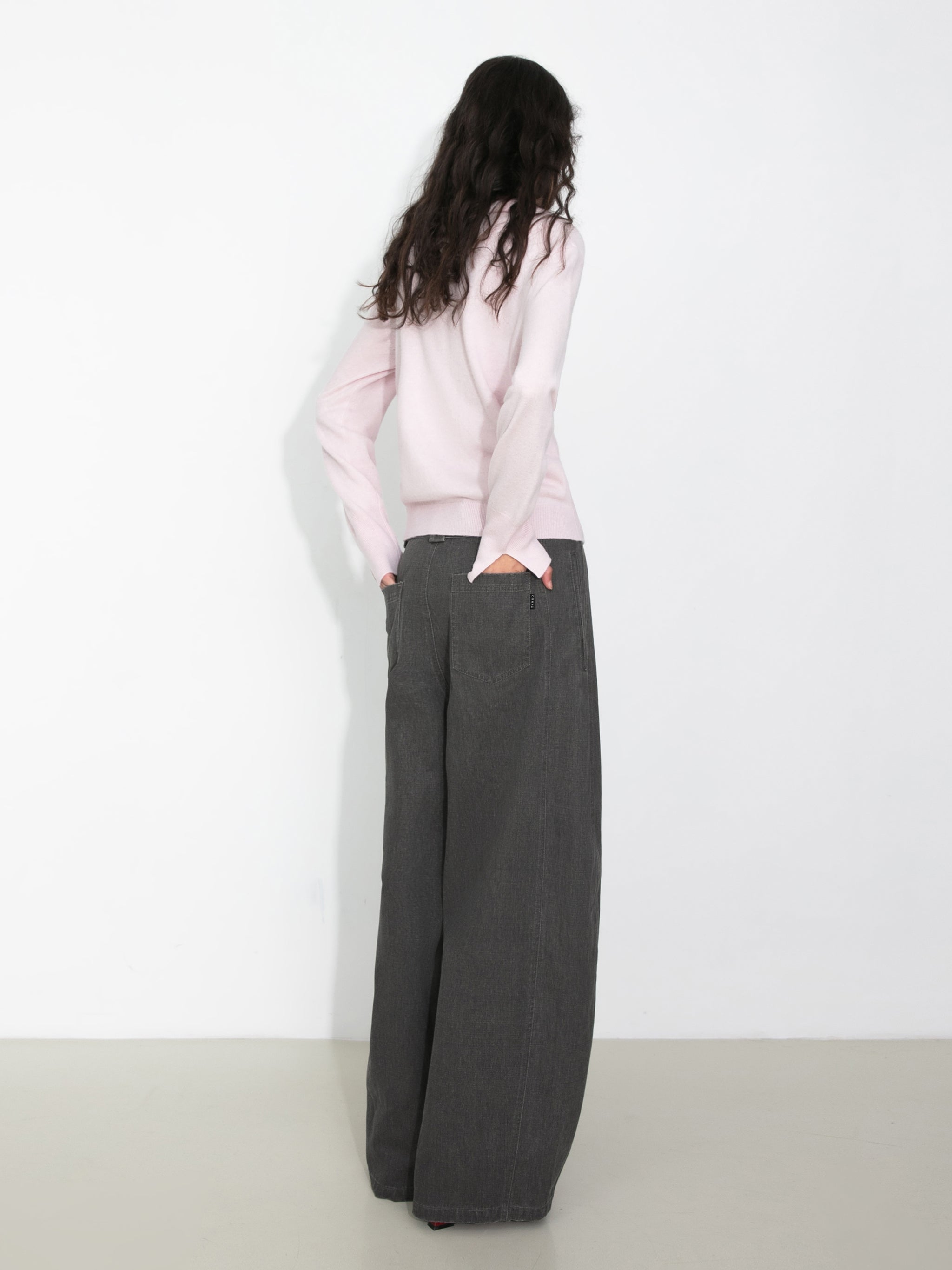 Wide Belted Tapered-Leg Denim Trousers-12
