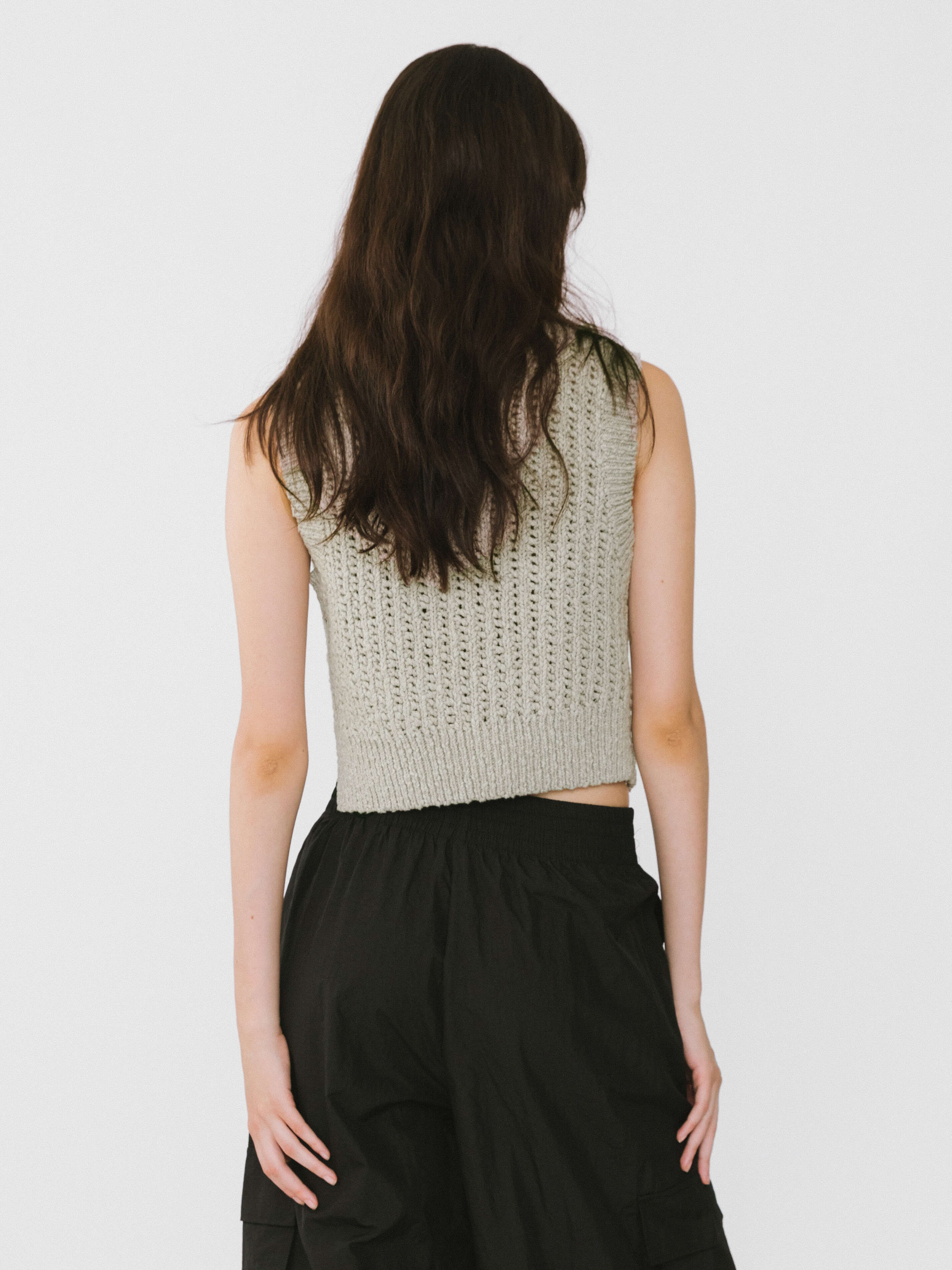 Cropped Asymmetric Knit Vest-12