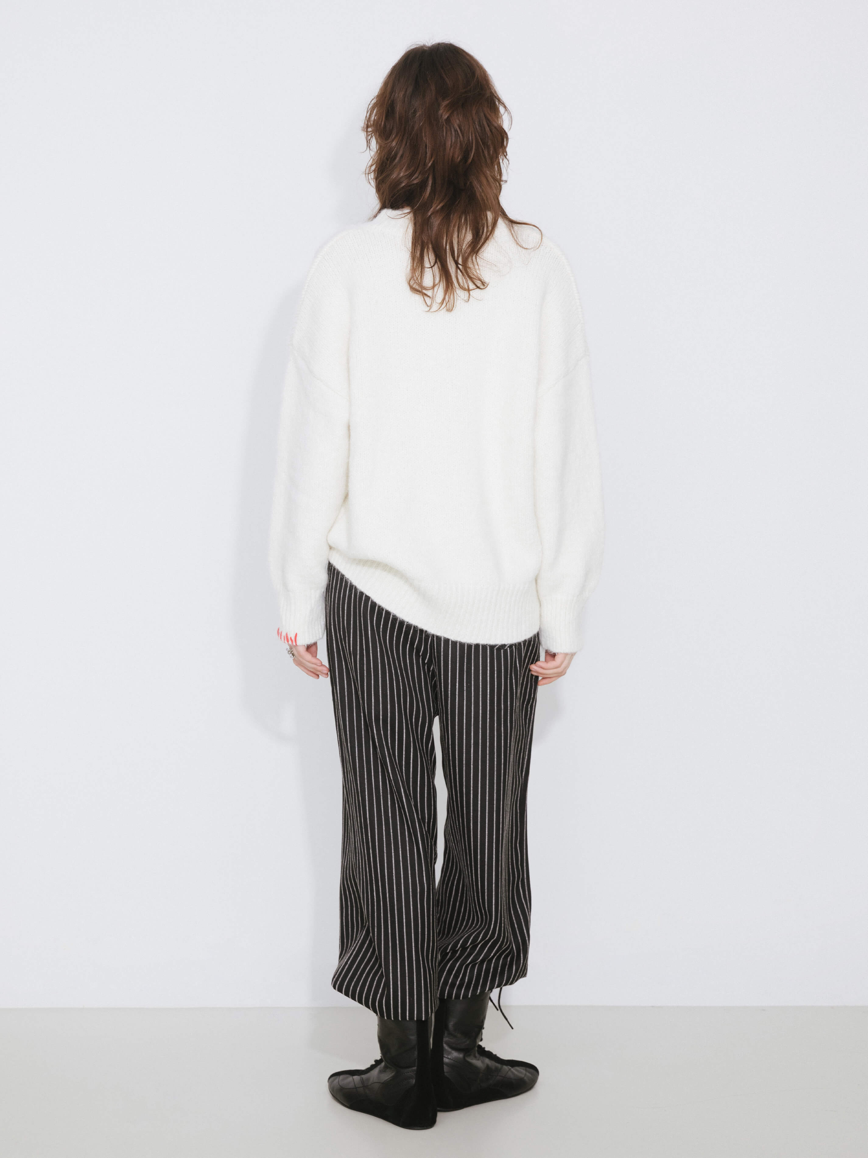 V-Neck Alpaca Knitwear Jumper-12