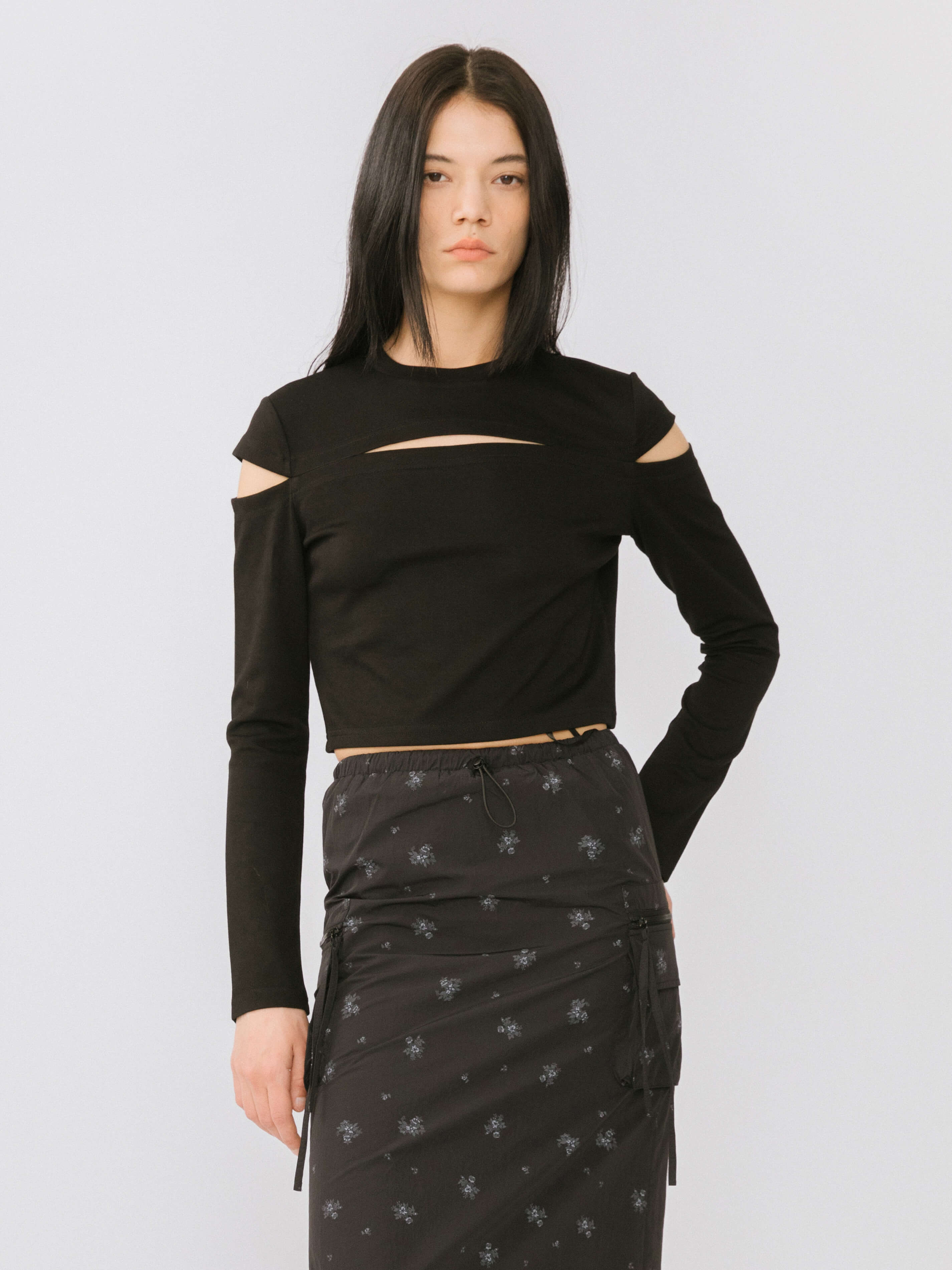 Cut Out Long Sleeve Crop Top-13