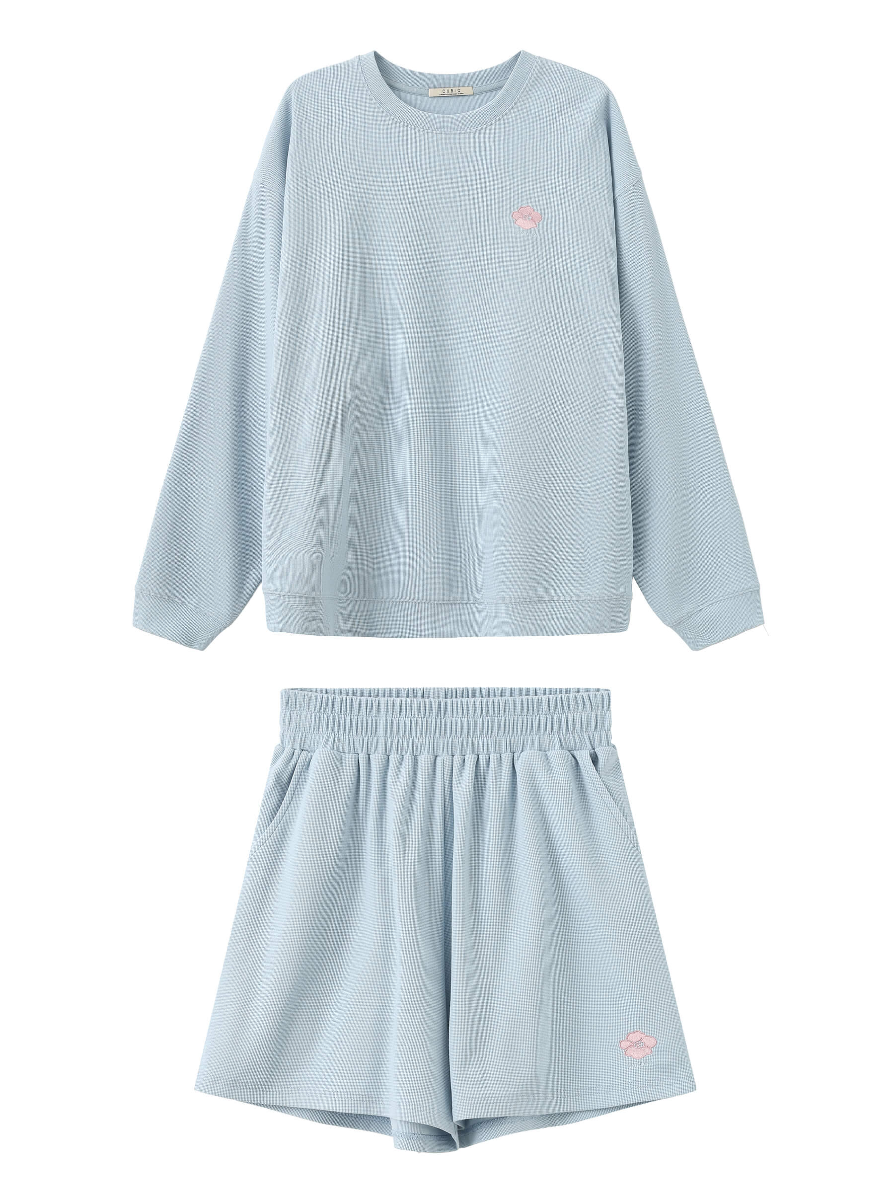 Oversized Long Sleeve T-Shirt and Matching Shorts-13