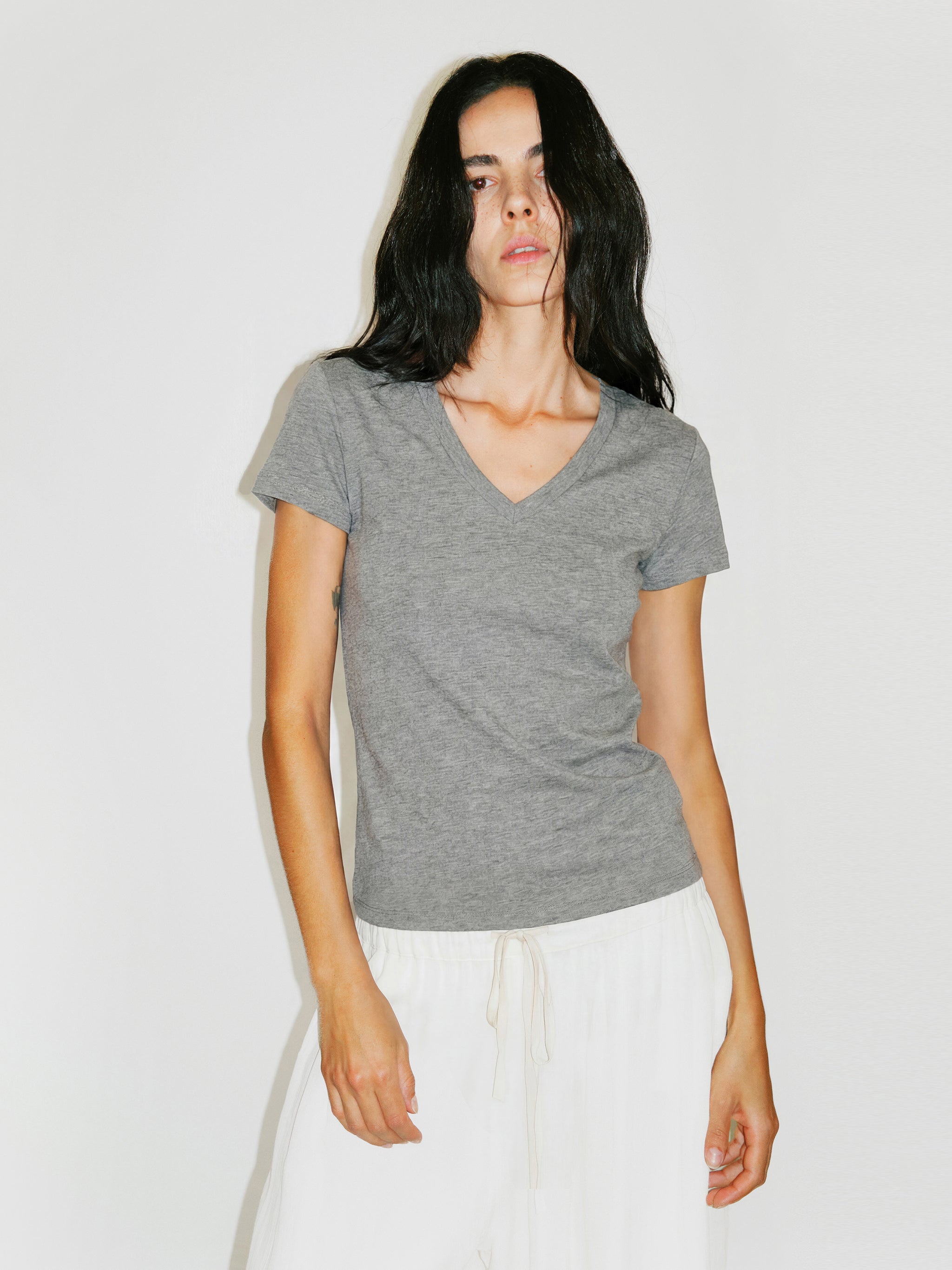 CUBIC Linen-Blend V-Neck Slim Fit Top-14