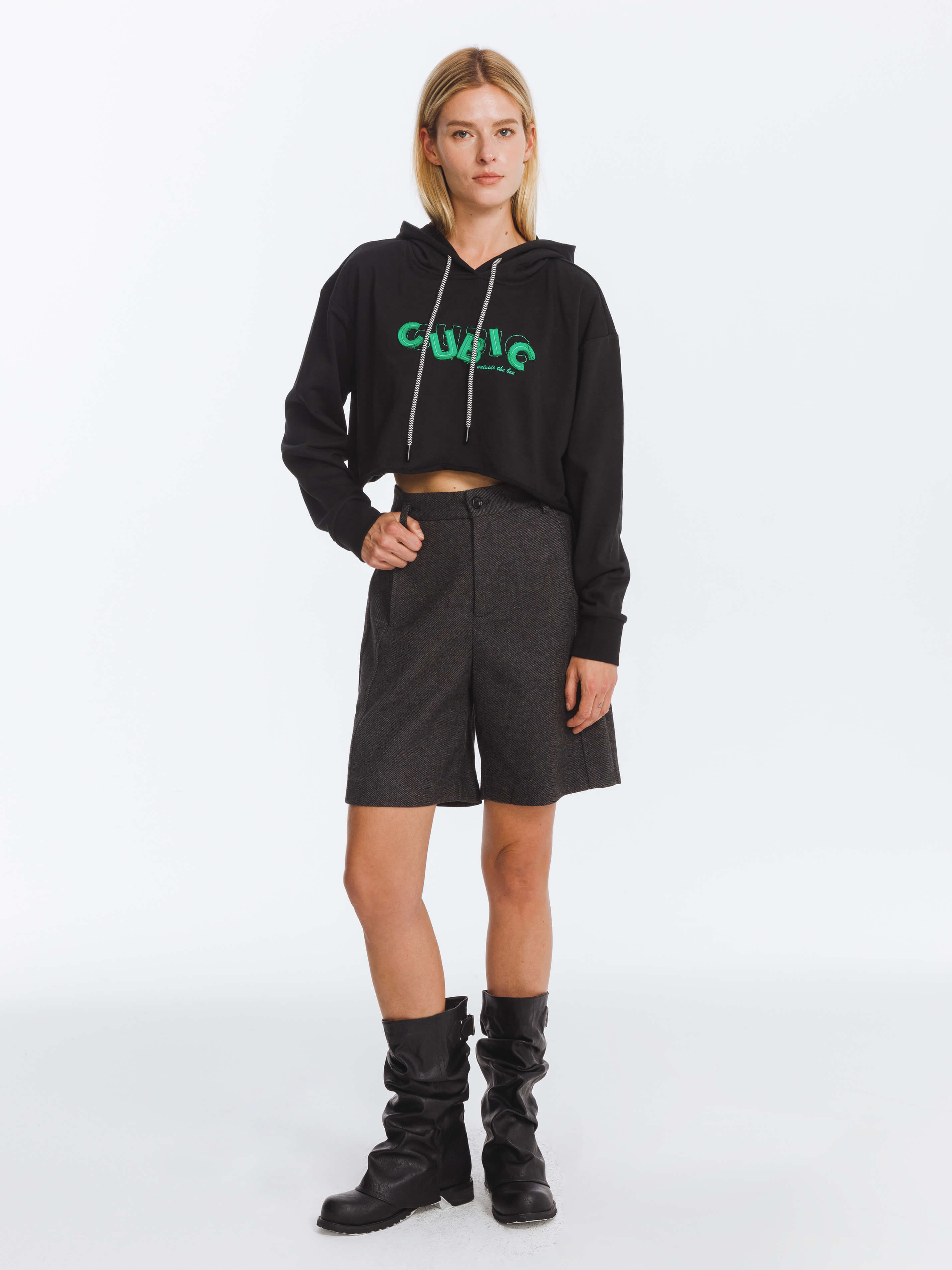 CUBIC Print Hooded Cropped Sweatshirt-16