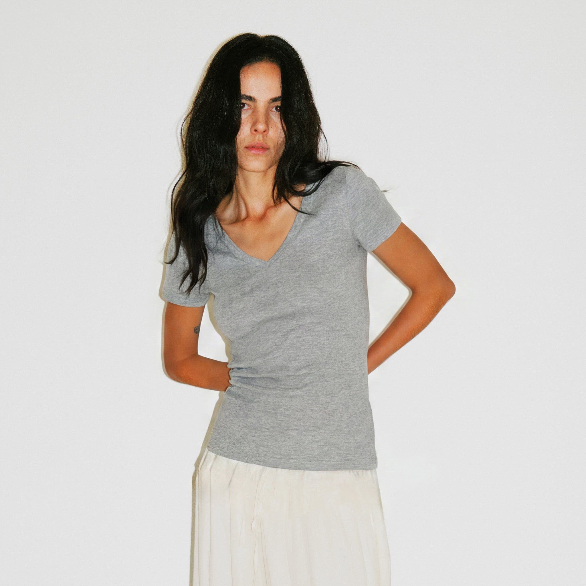 CUBIC Linen-Blend V-Neck Slim Fit Top-15