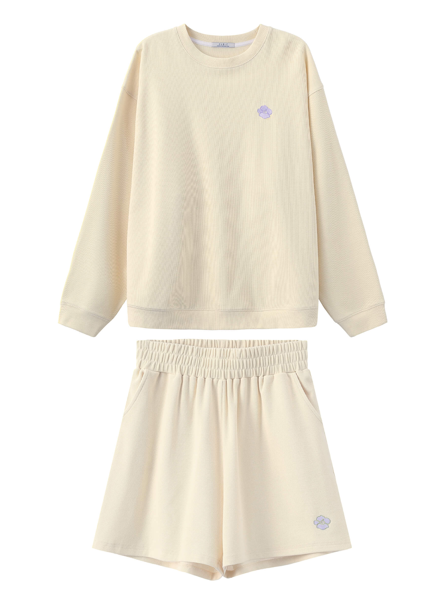 Oversized Long Sleeve T-Shirt and Matching Shorts-15