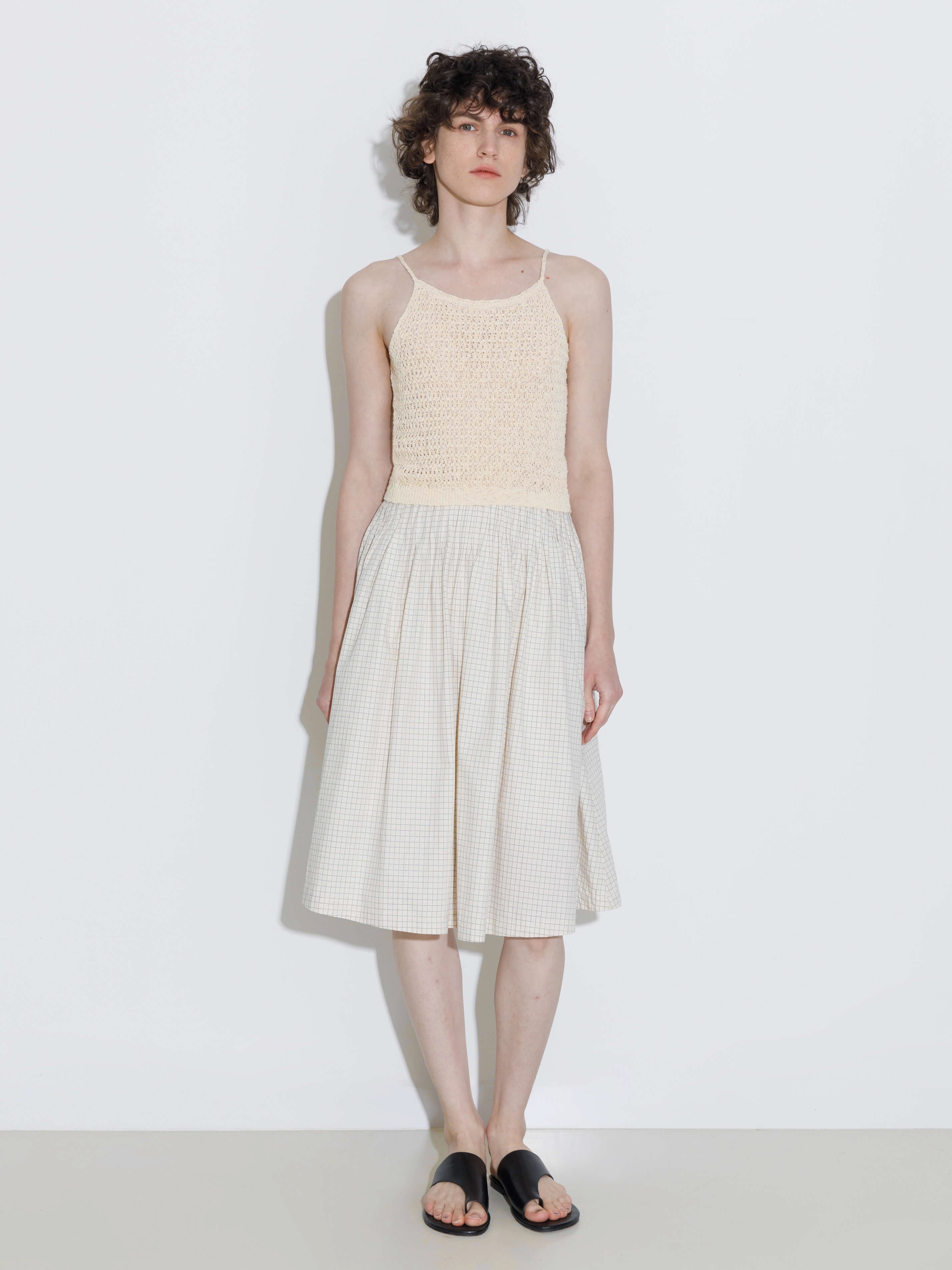 Thin Strap Ribbed Knit Vest-17