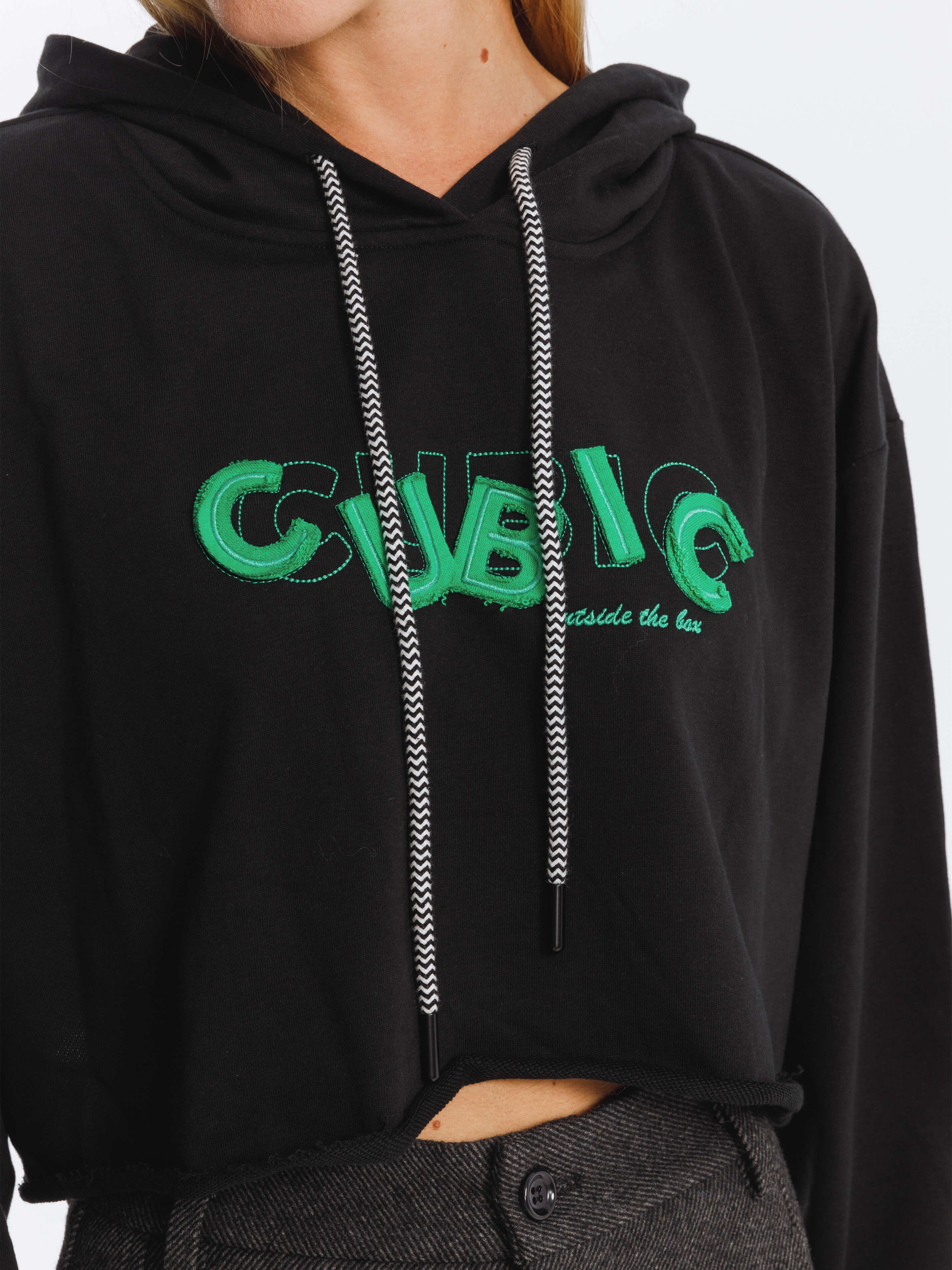 CUBIC Print Hooded Cropped Sweatshirt-17