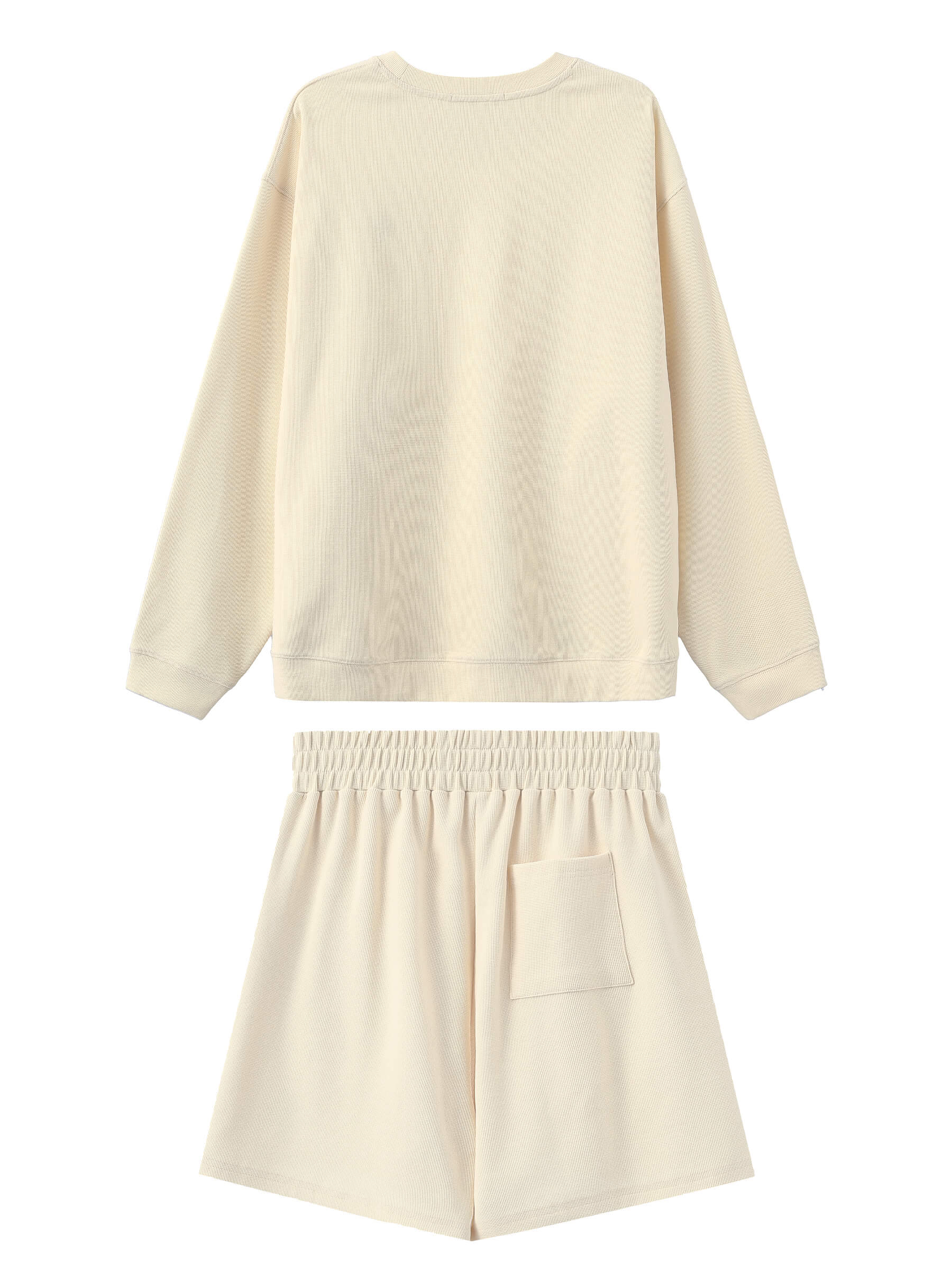 Oversized Long Sleeve T-Shirt and Matching Shorts-16