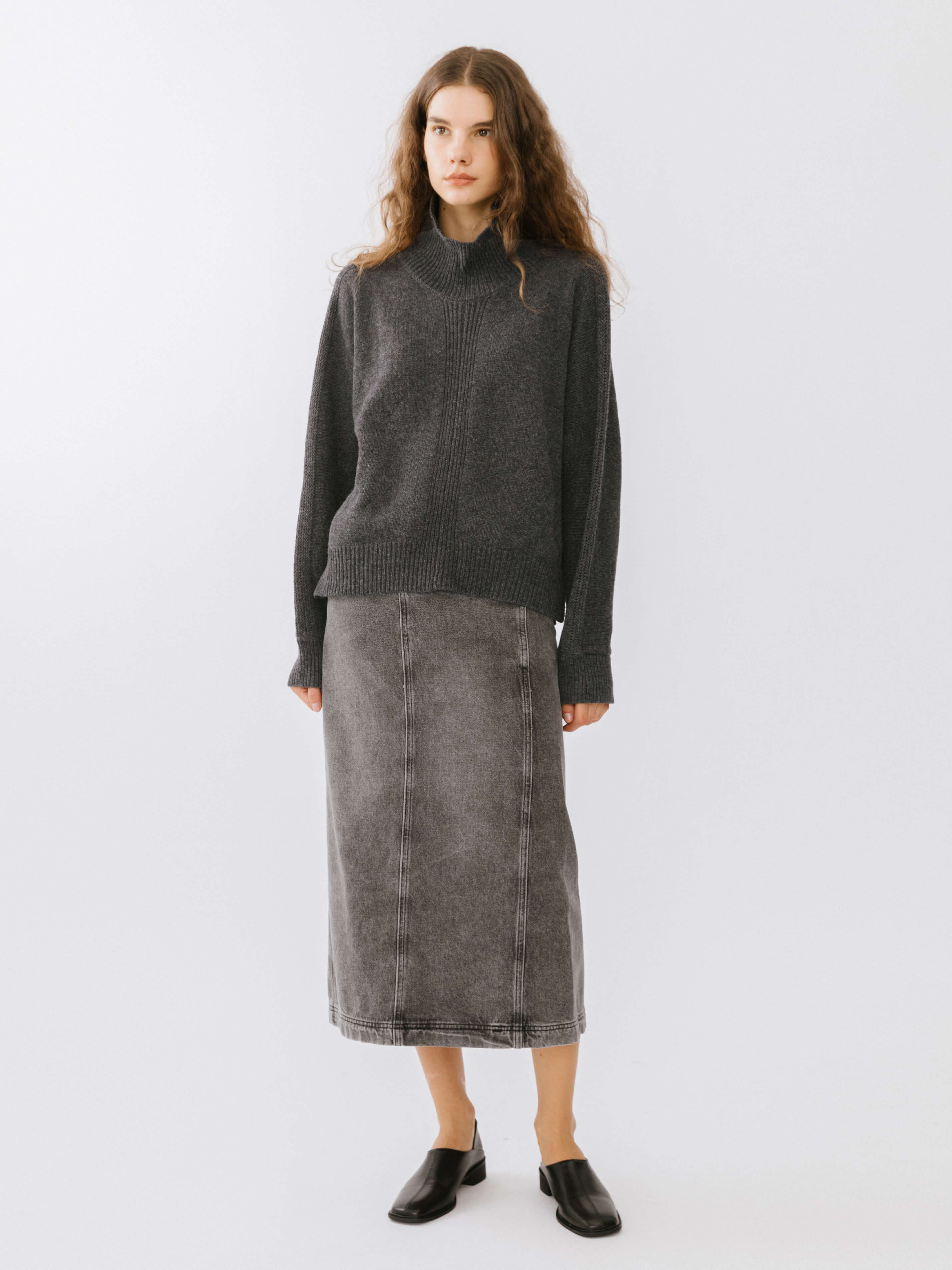 High Neck Sheep Wool Sweater-16