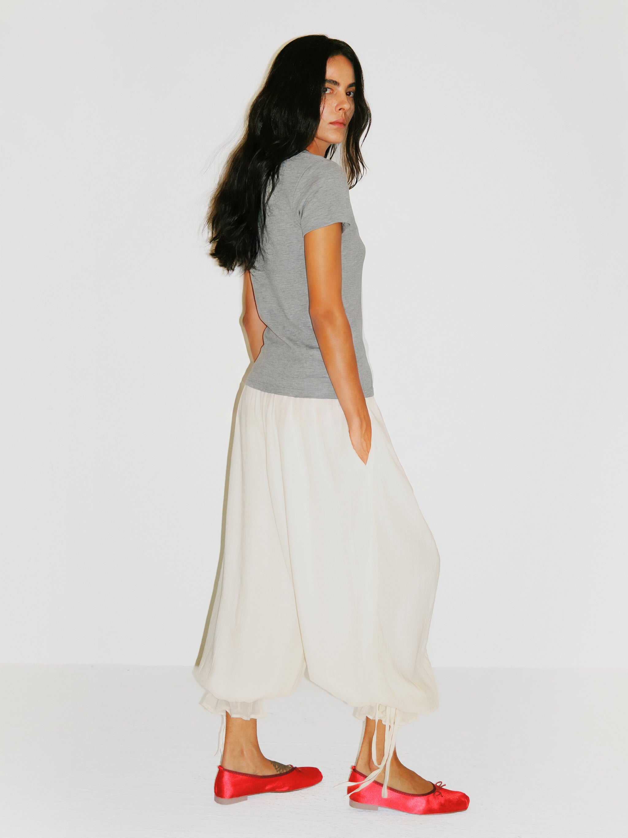 CUBIC Linen-Blend V-Neck Slim Fit Top-18