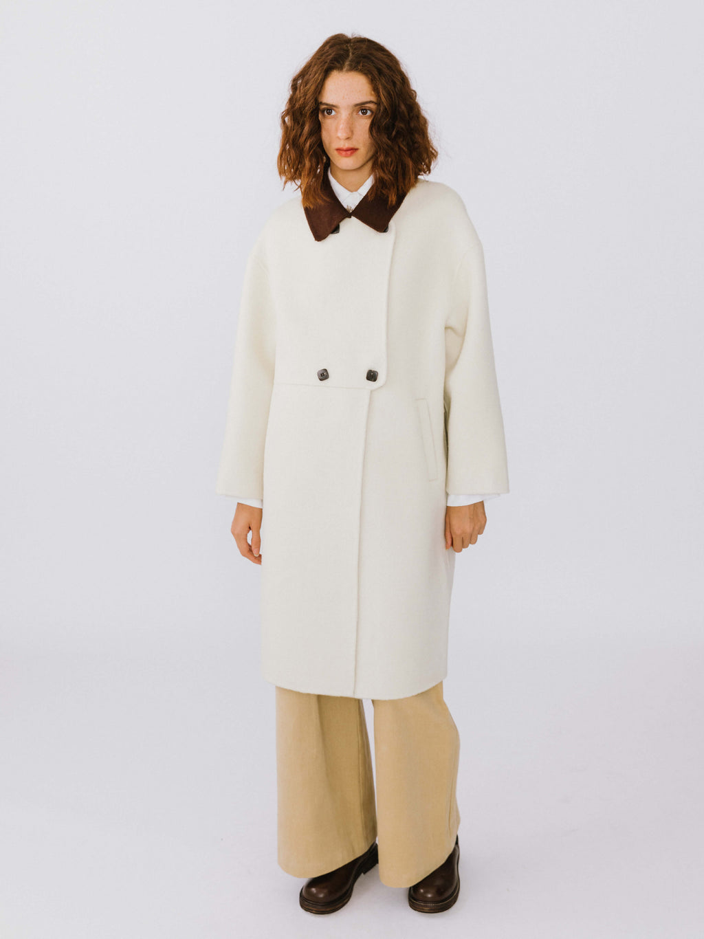 Contrast Coloured Collar Wool Coat – CUBIC