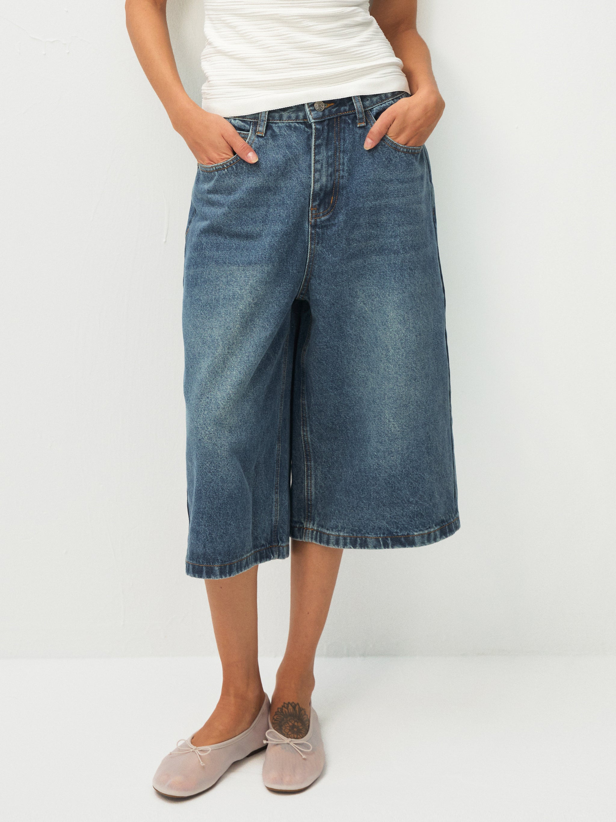 Loose Fit Knee-Length Denim Shorts