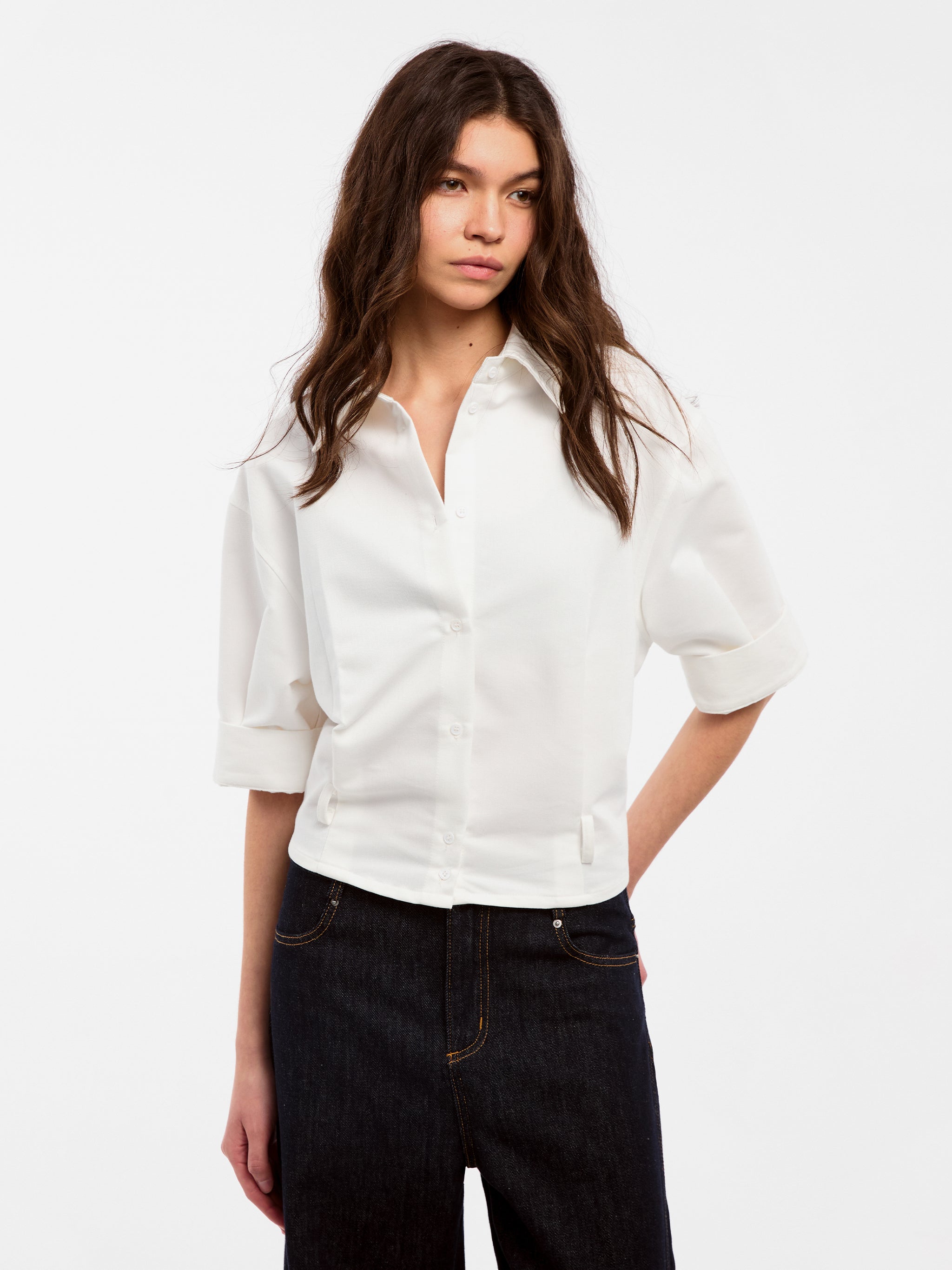 CUBIC Waist-Cinching Cropped Shirt