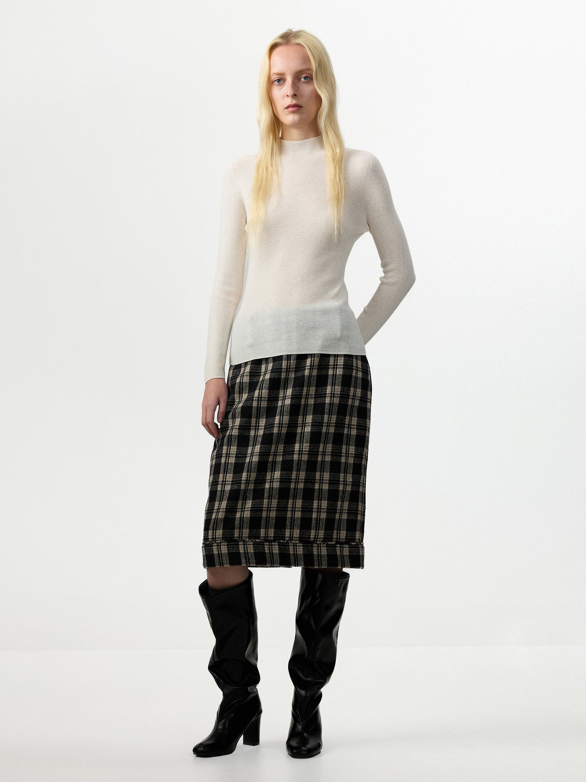 CUBIC 100% Wool Mock‑Neck Fitted Knit Top