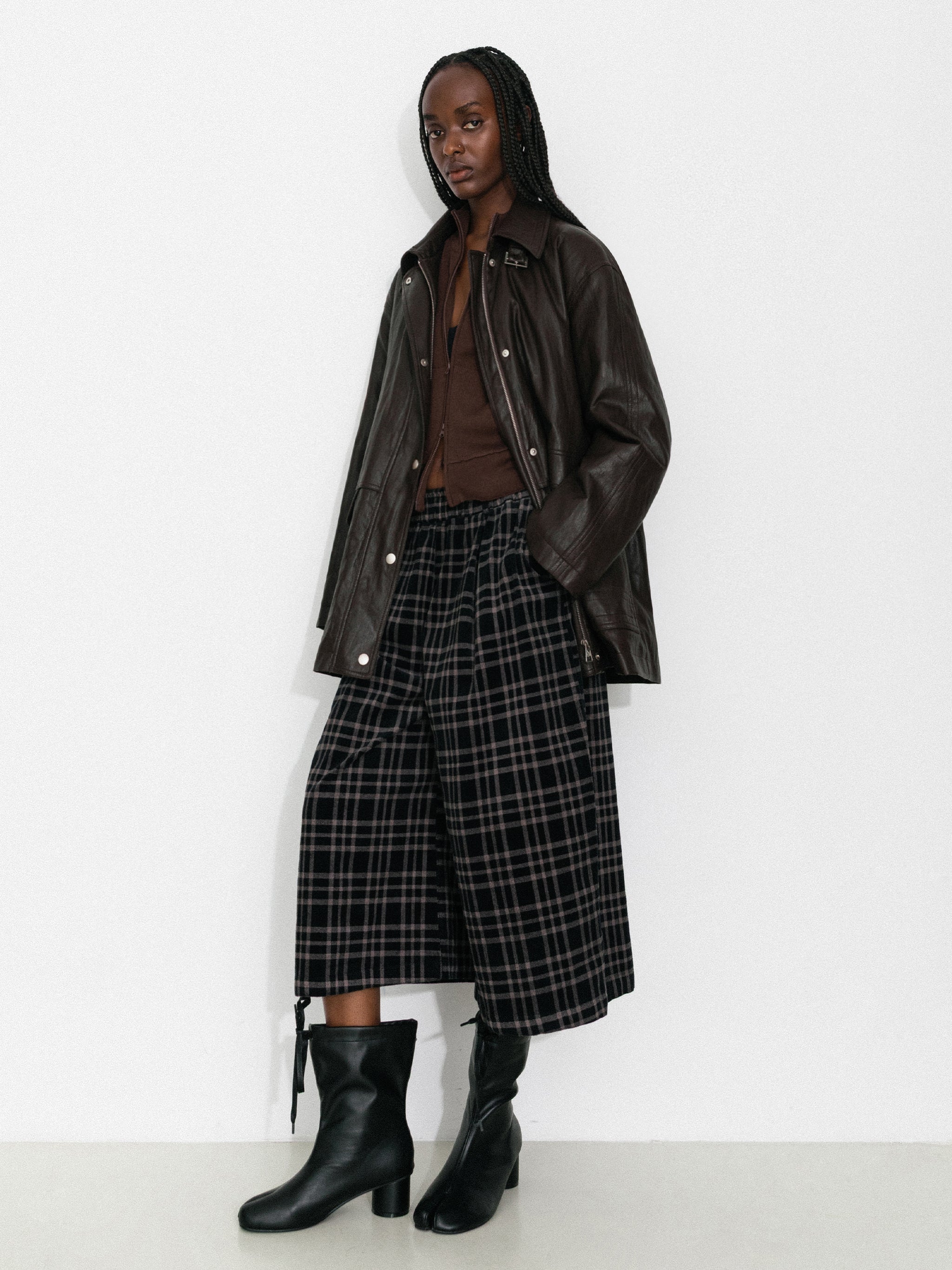 Two-Way Collar Boxy Leather Down Jacket