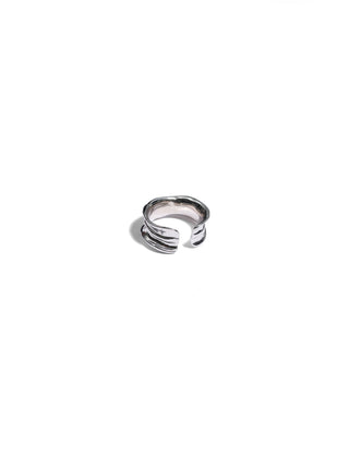 Sculpted Wave Textured Ring