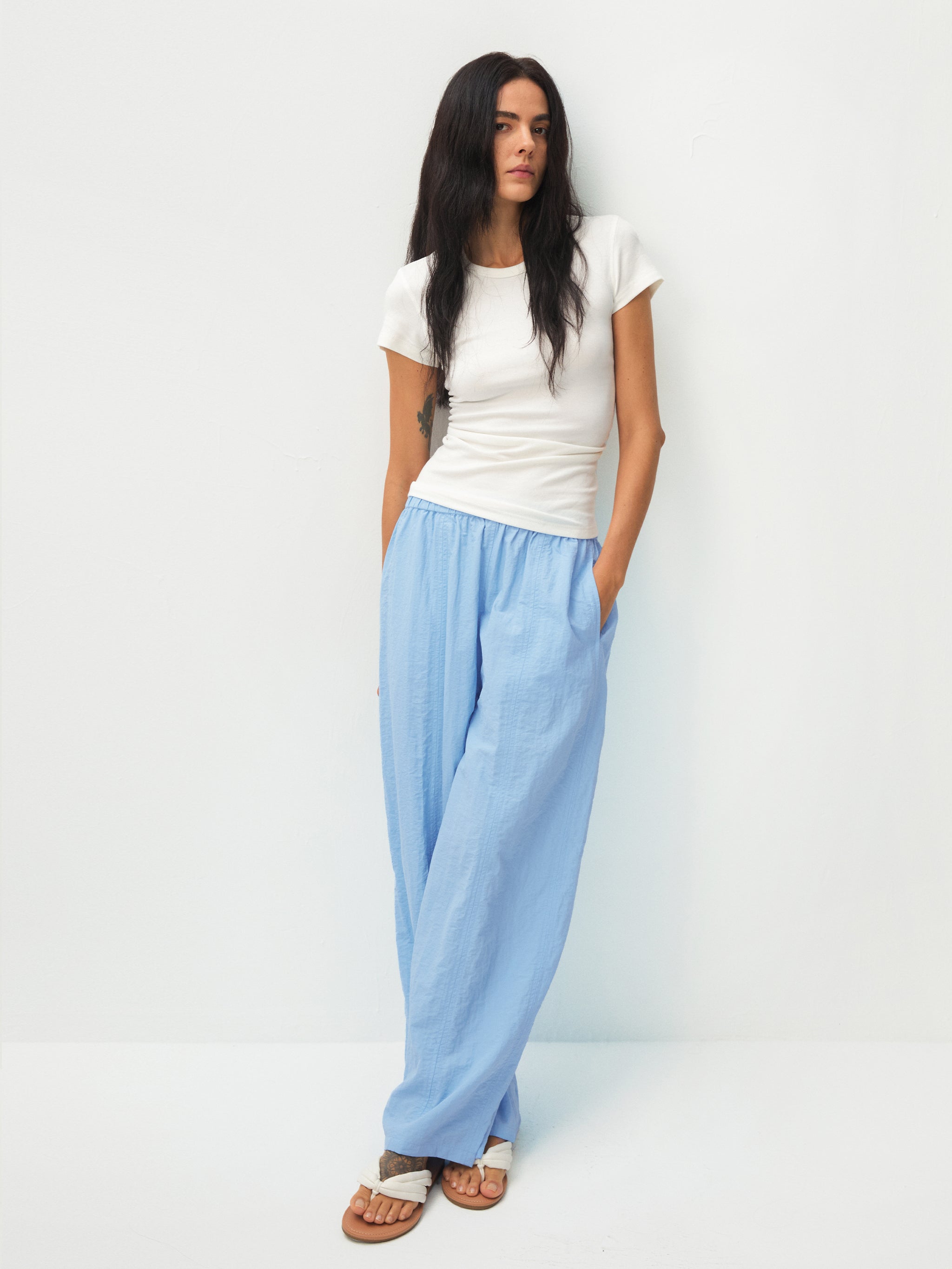 Loose-Fit Elastic Waist Tapered Trousers