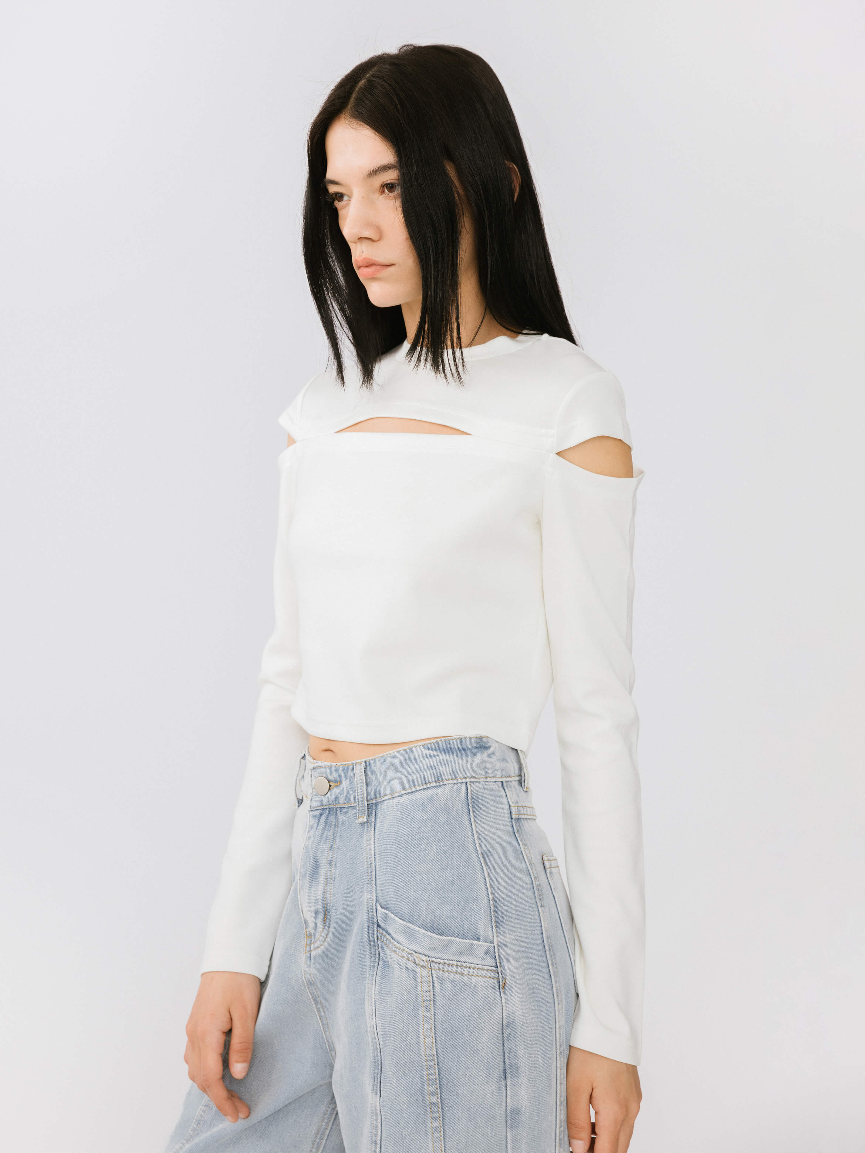 Cut Out Long Sleeve Crop Top-3