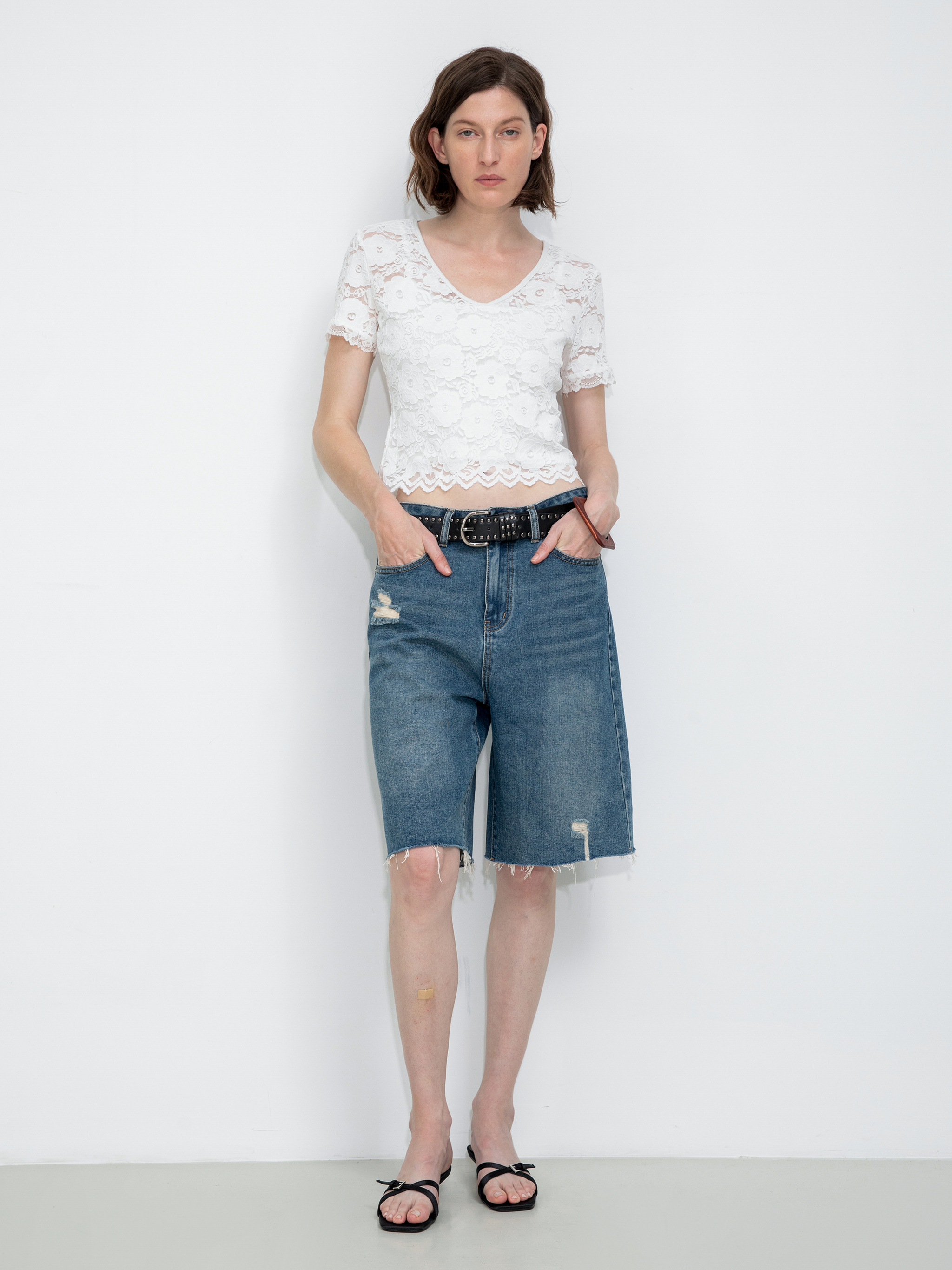 V-Neck Lace Short-Sleeve T-Shirt