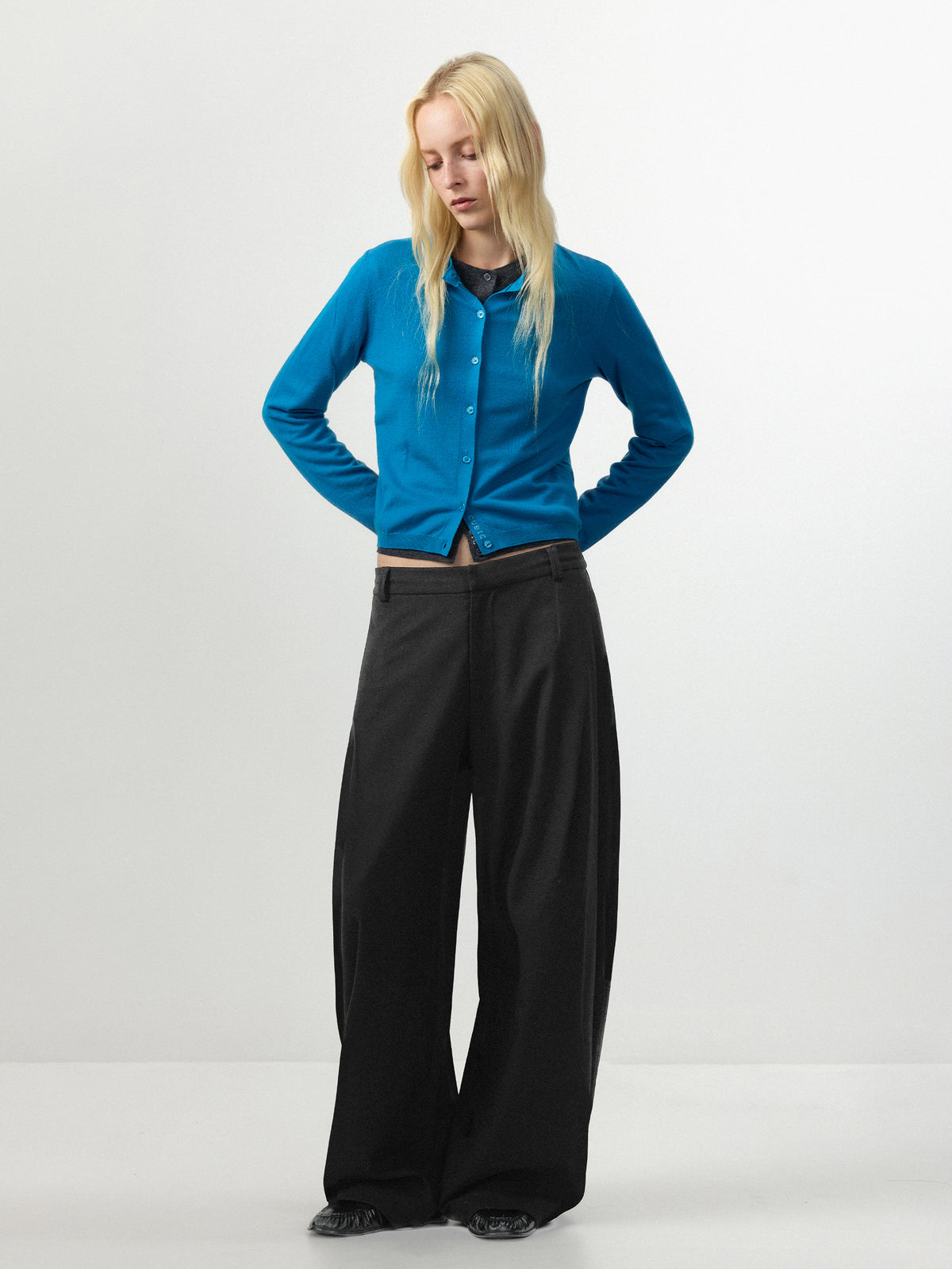 100% Wool Knit Cardigan with Crew Neck