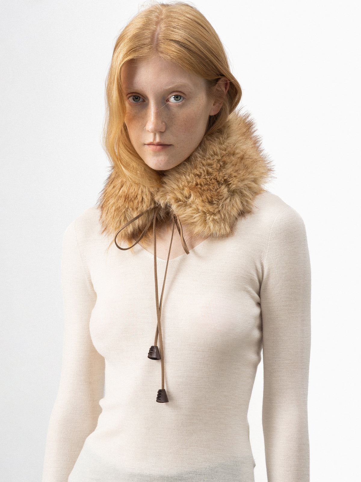 CUBIC Adjustable Faux-Fur Collar-1