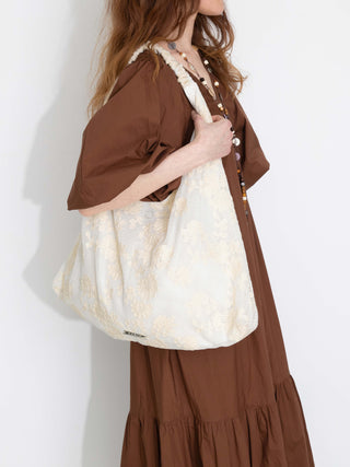 Lace Pattern Shoulder Bag