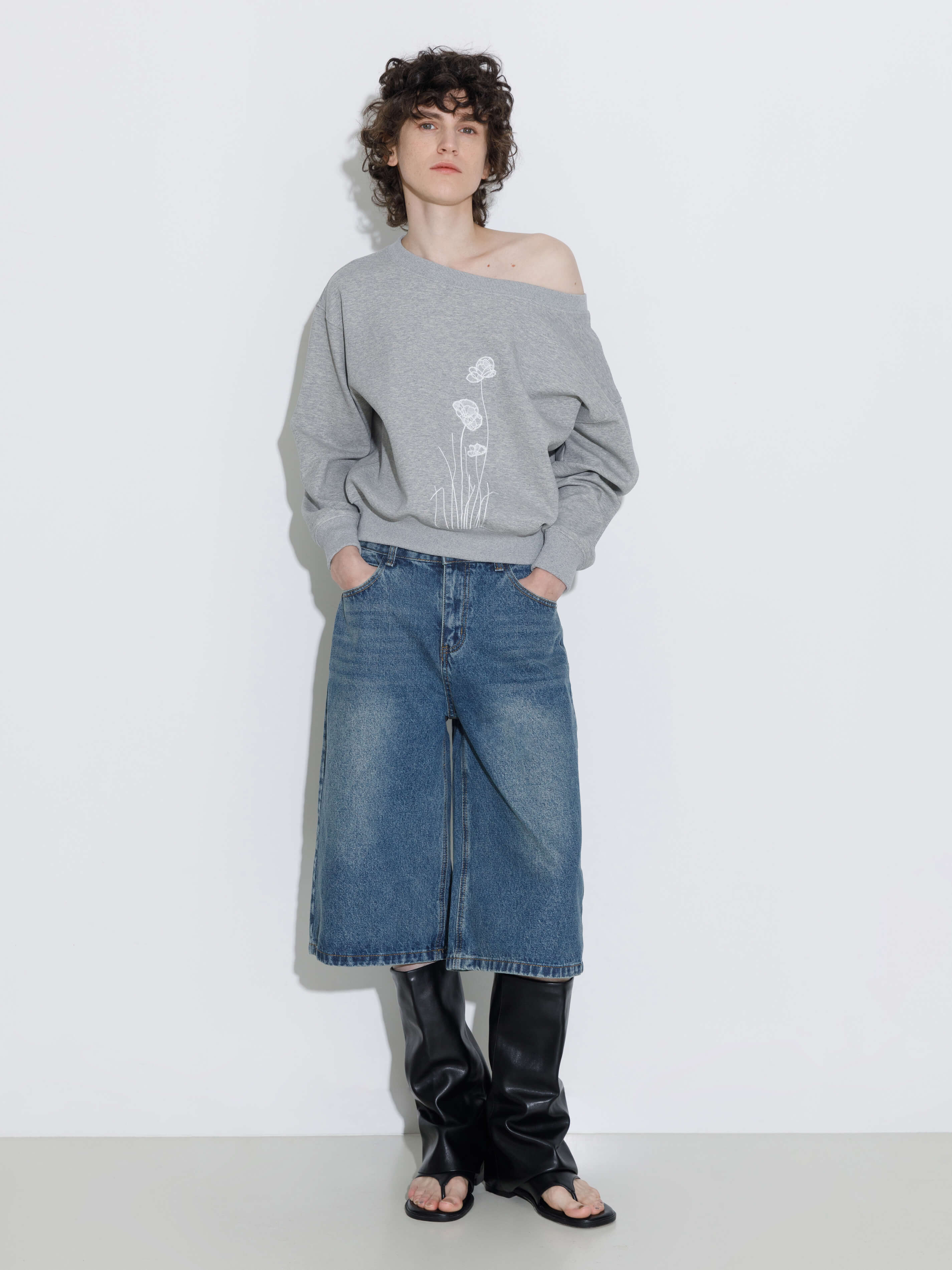 Lace Print Oversized Sweatshirt with Wide Neckline-8