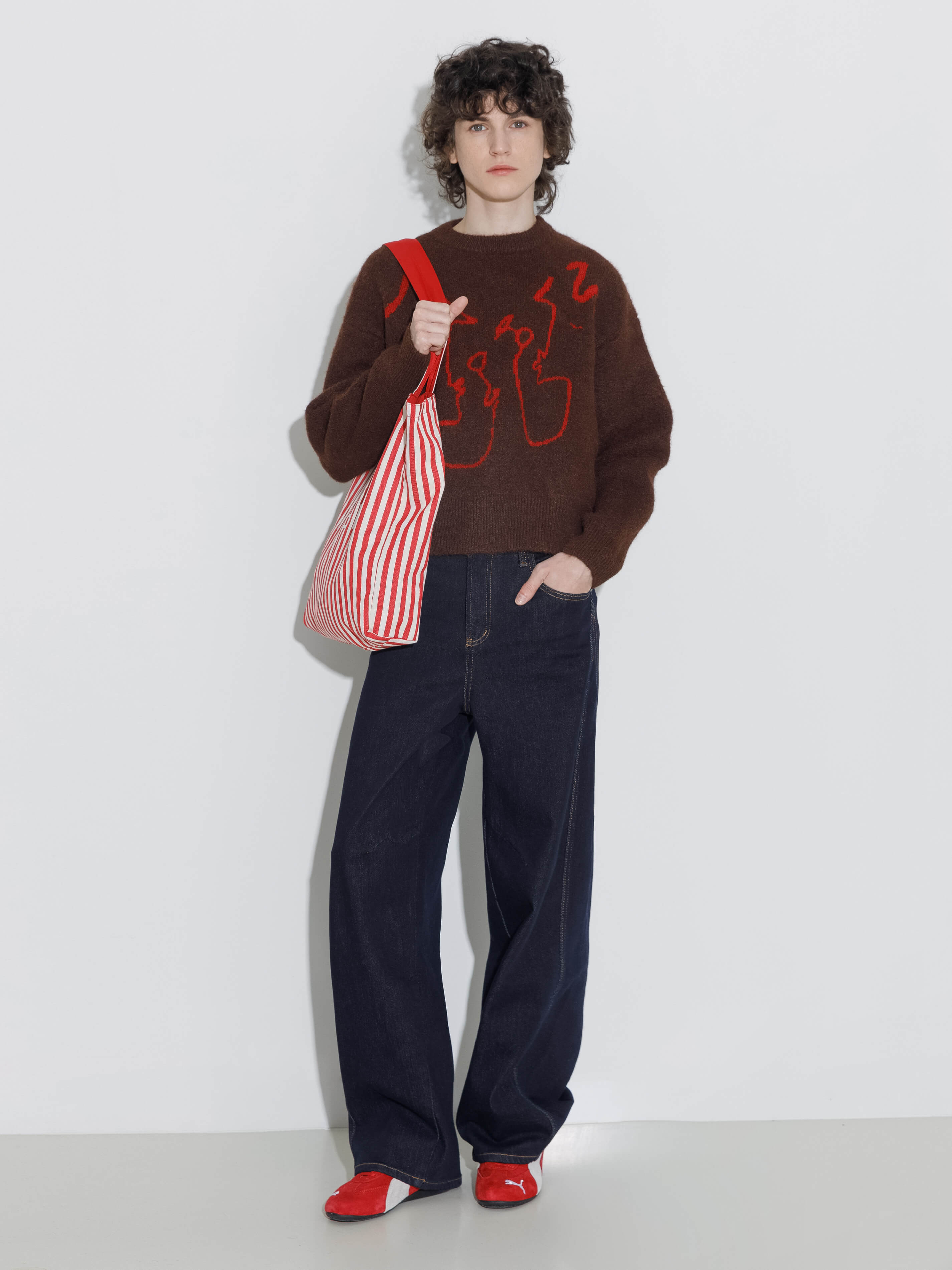 "CUBIC WINE CLUB" Sweater-3