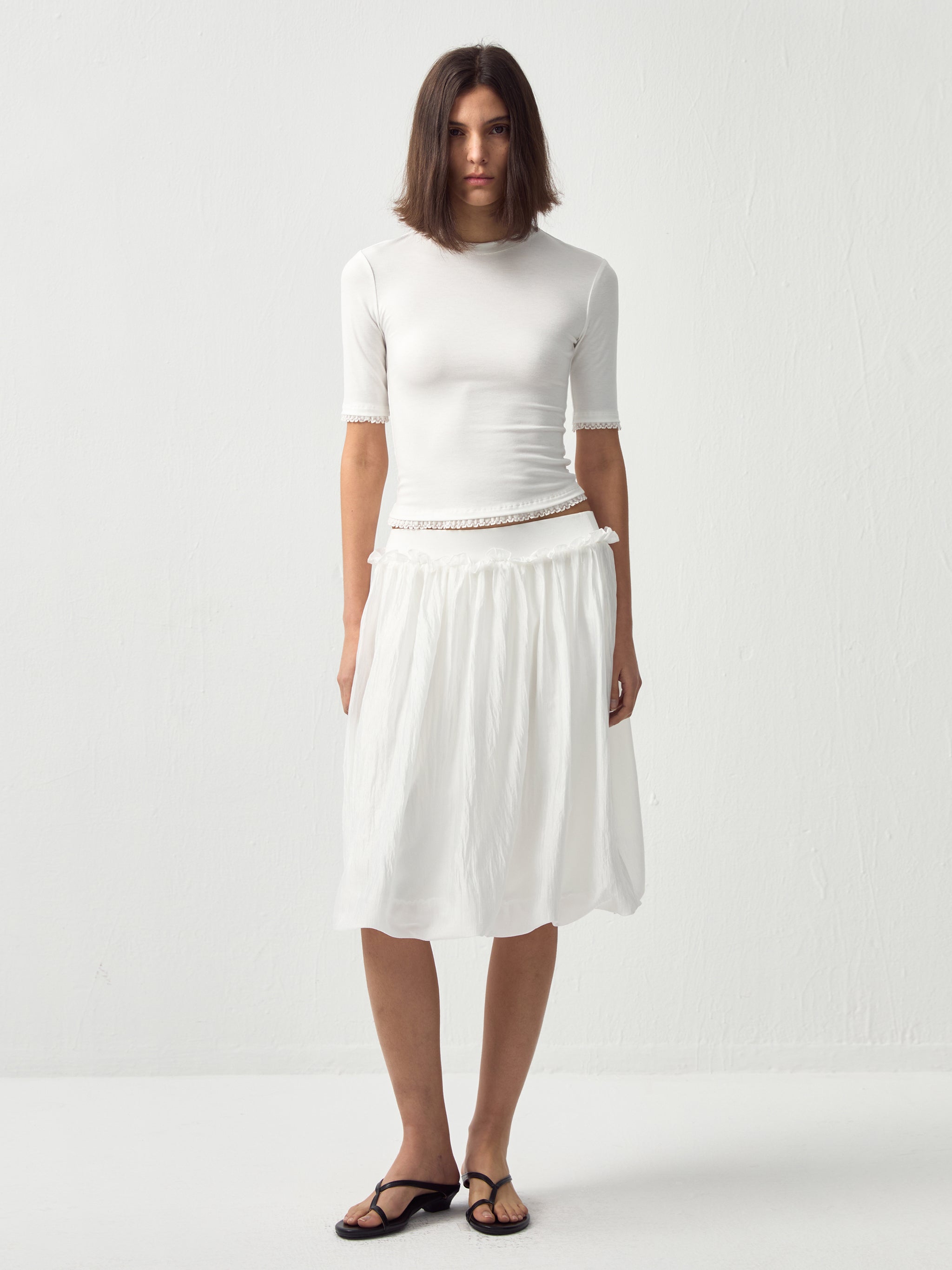 CUBIC Lace Trim Fitted Mid-Sleeve Top